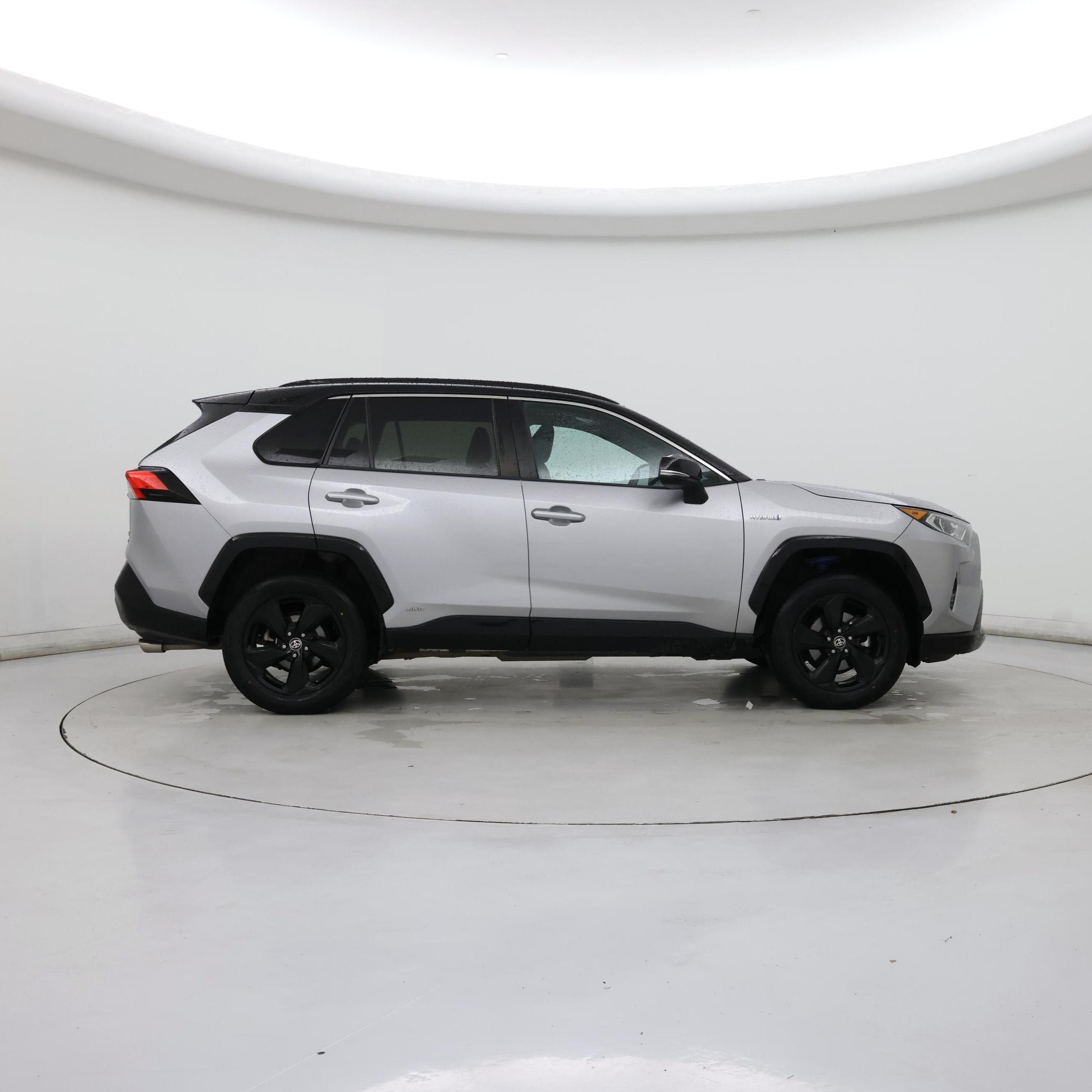 Thumbnail: 2021 Toyota RAV4 - 7