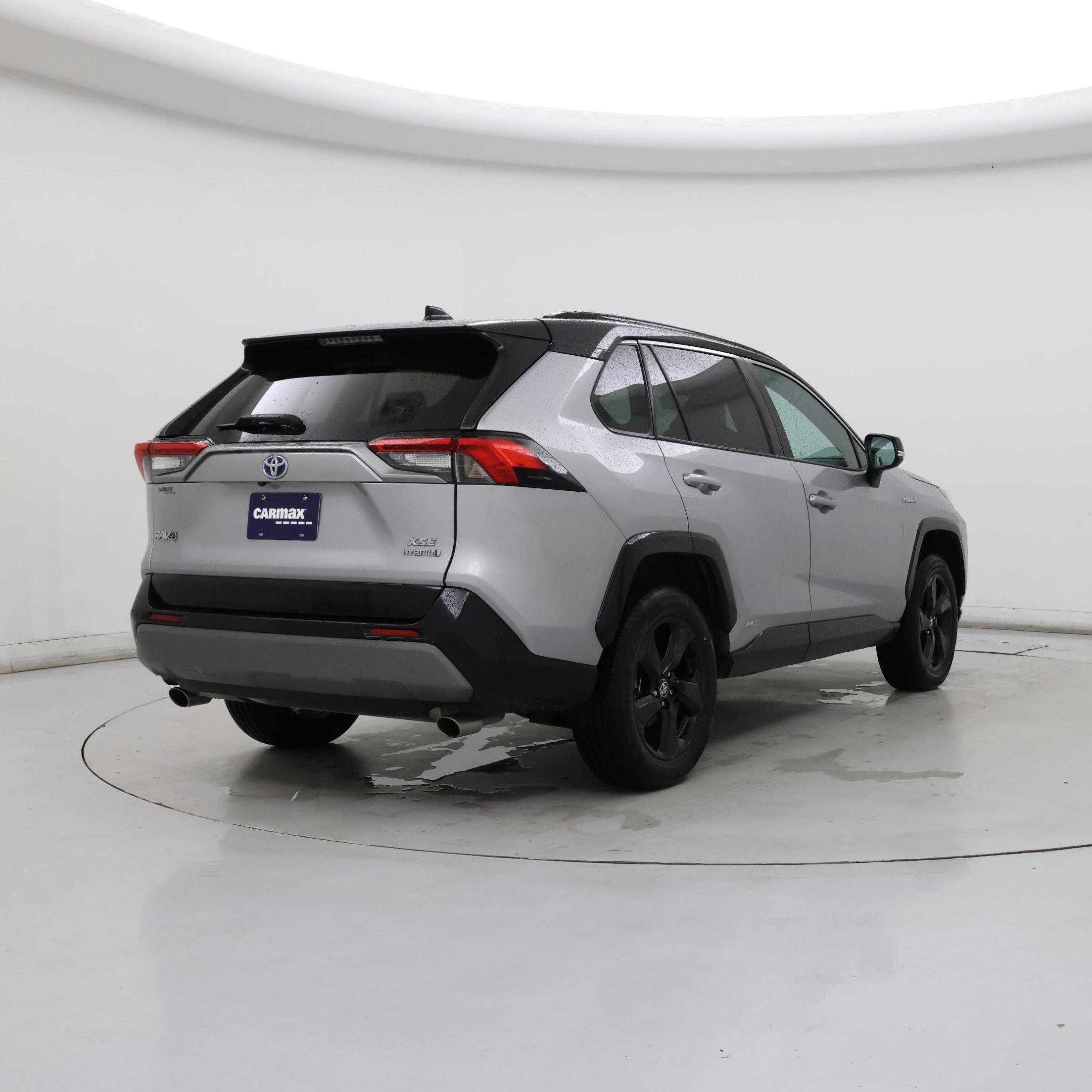 Thumbnail: 2021 Toyota RAV4 - 8