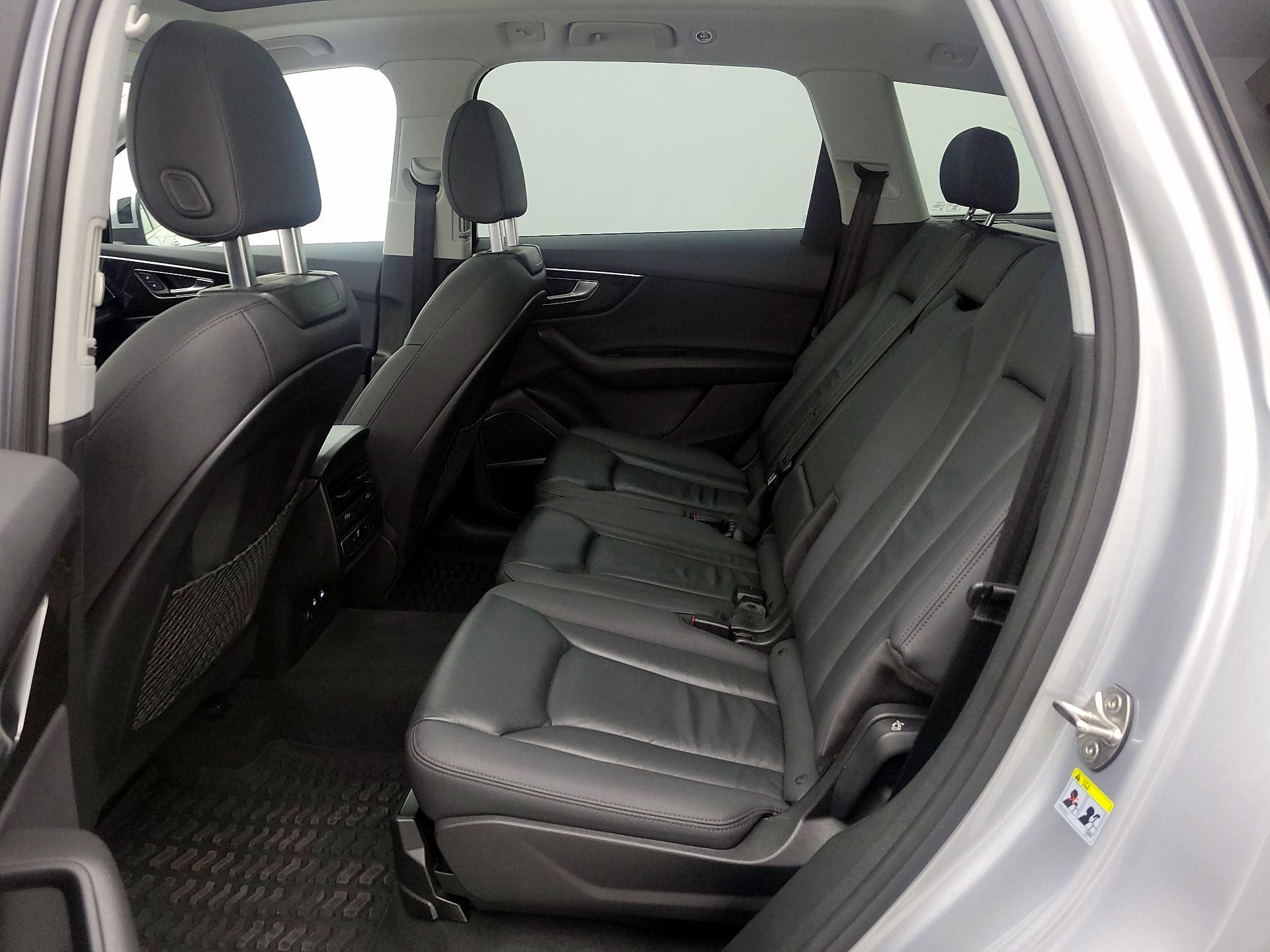 Thumbnail: 2022 Audi Q7 - 19