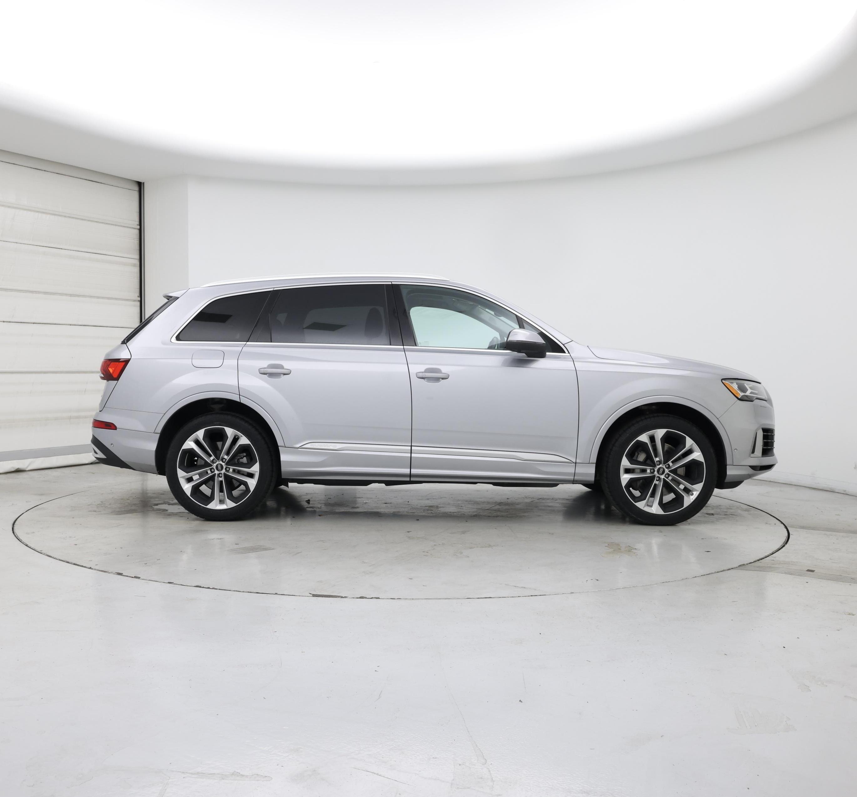 Thumbnail: 2022 Audi Q7 - 7