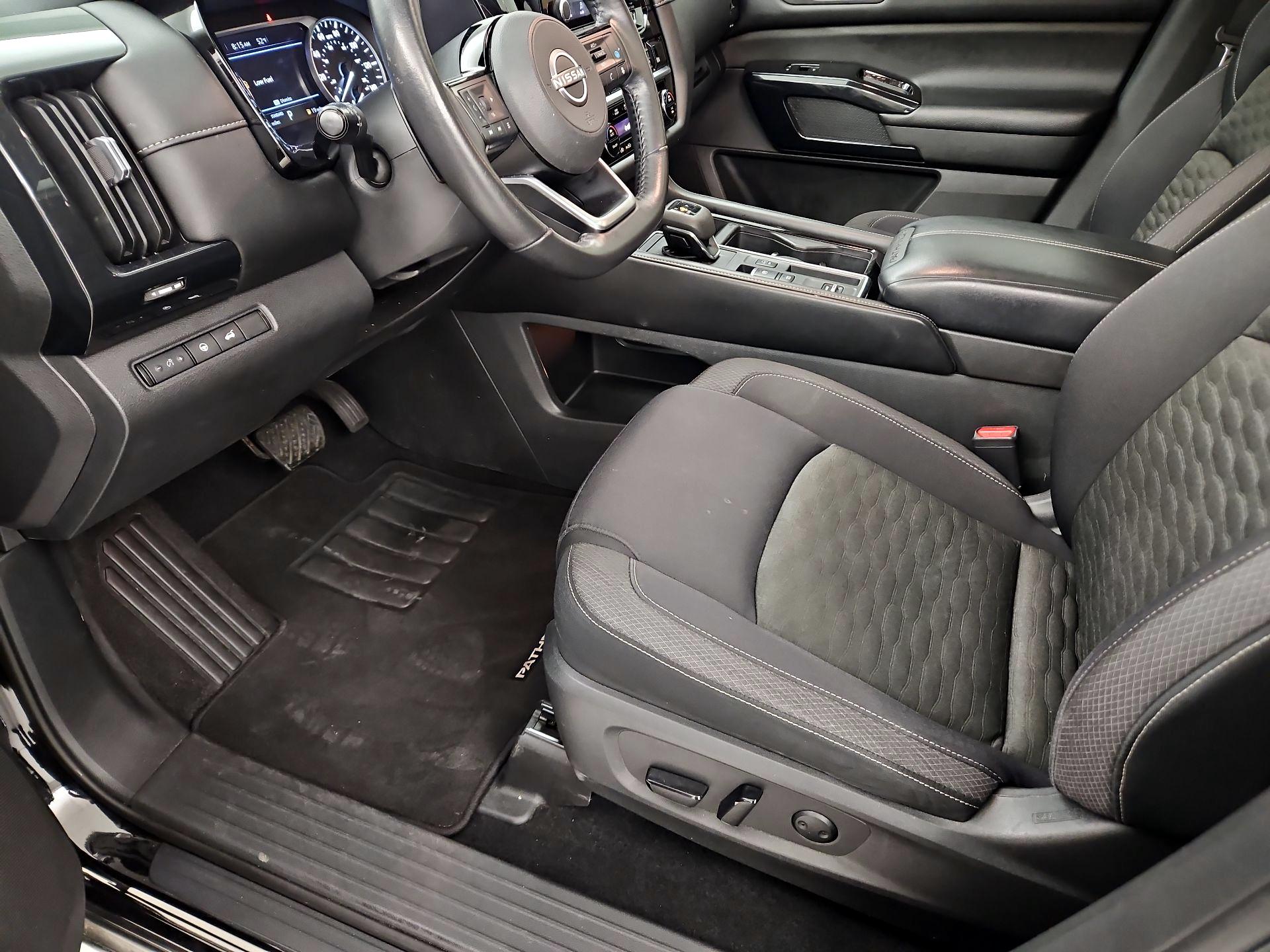 Thumbnail: 2022 Nissan Pathfinder - 11