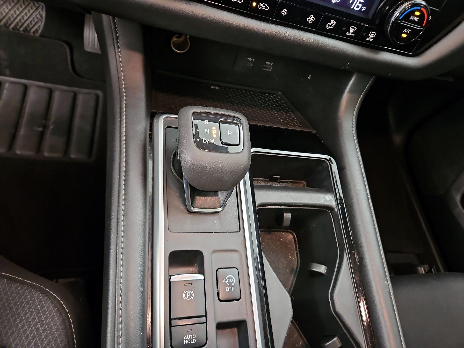 Thumbnail: 2022 Nissan Pathfinder - 17