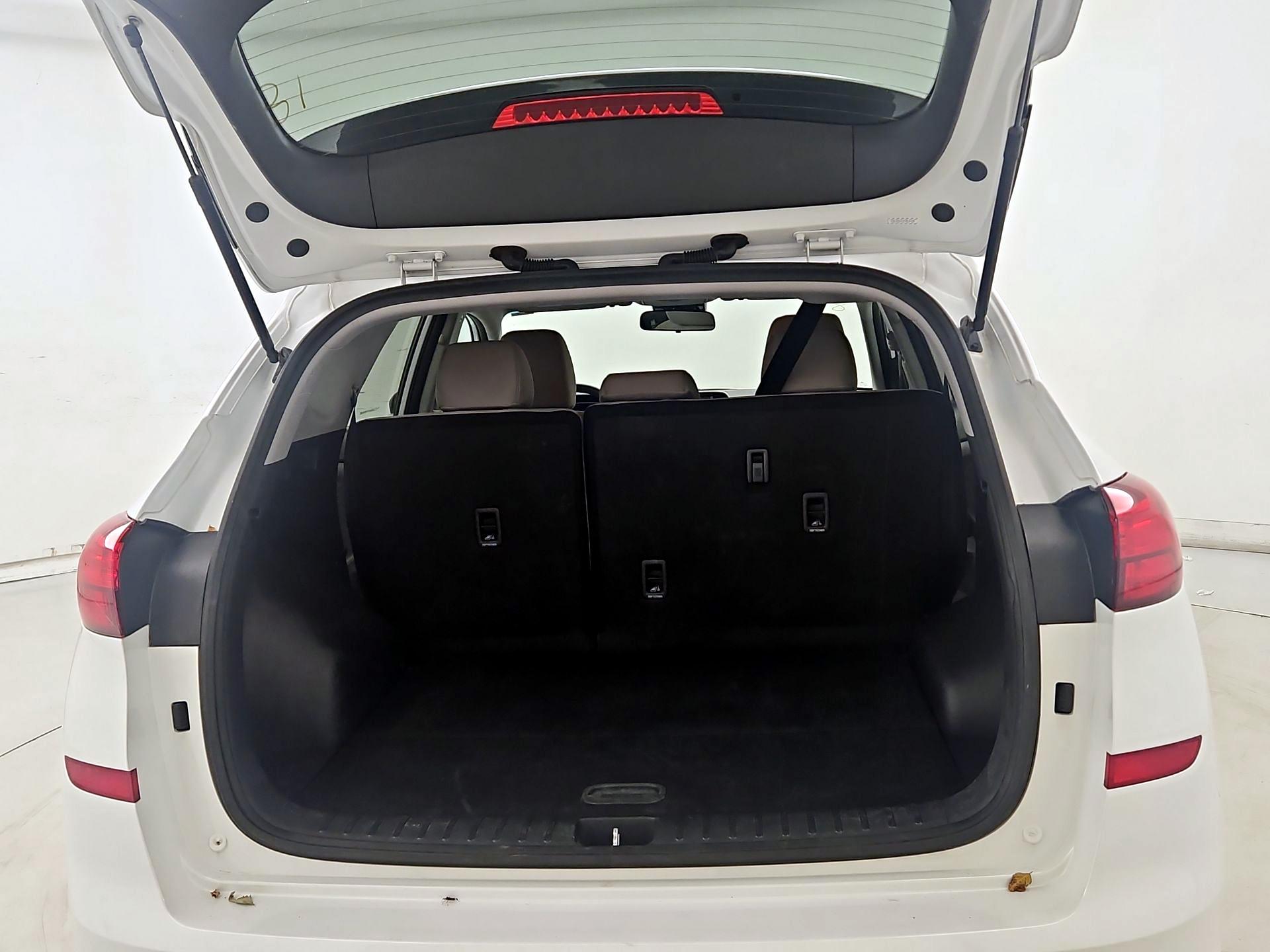 Thumbnail: 2019 Hyundai Tucson - 20