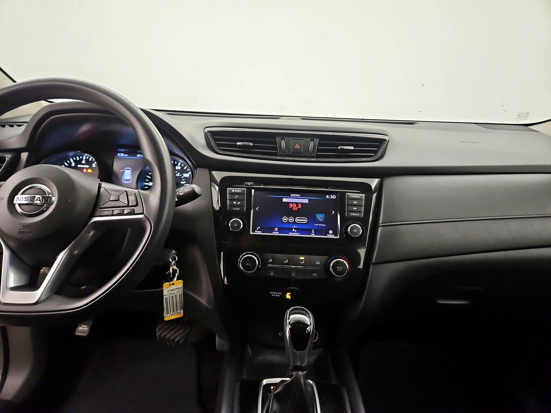 Thumbnail: 2018 Nissan Rogue - 9