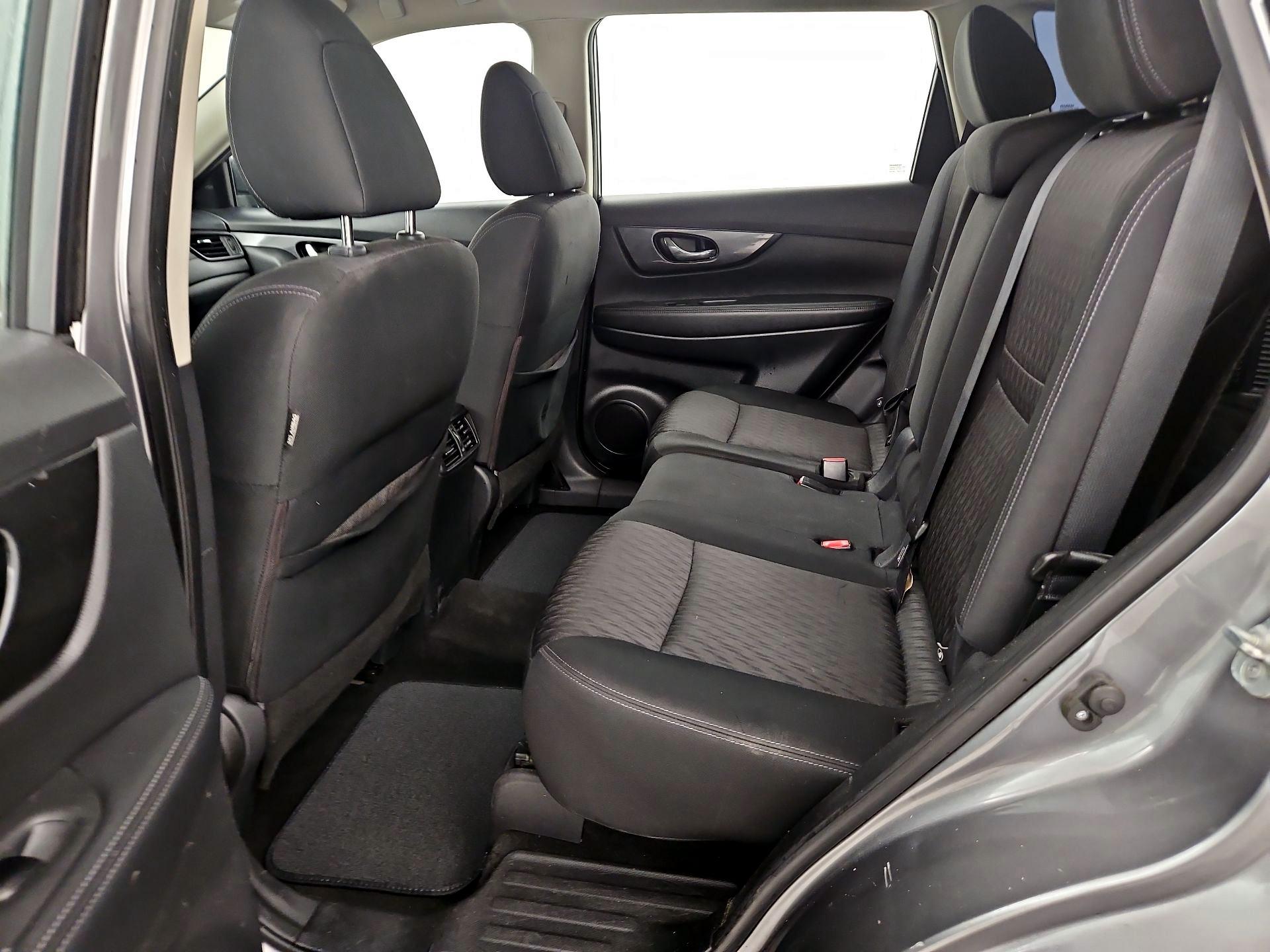 Thumbnail: 2018 Nissan Rogue - 19