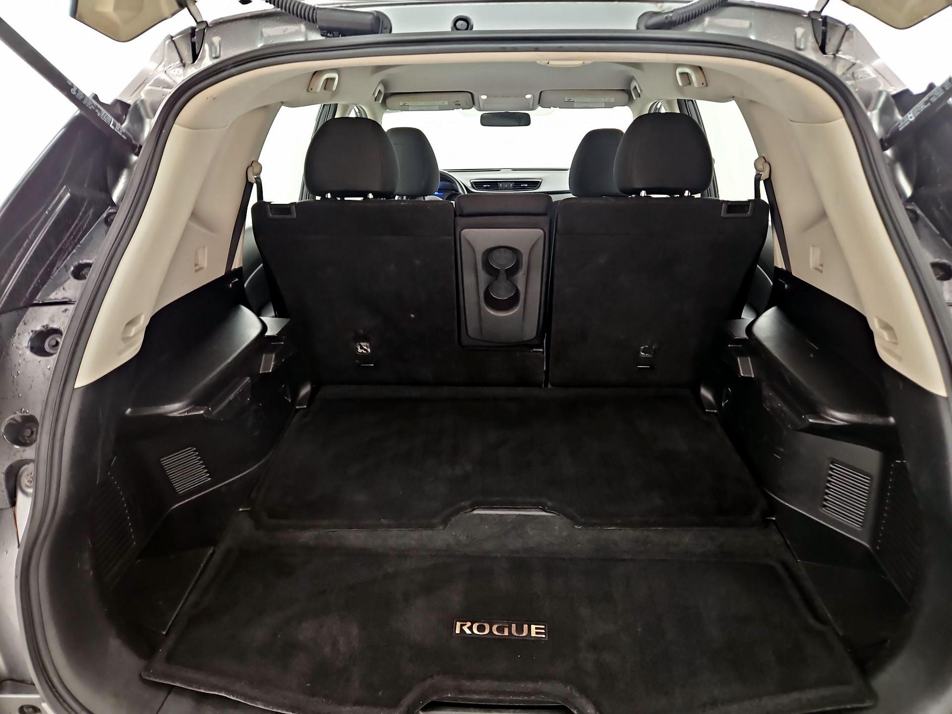 Thumbnail: 2018 Nissan Rogue - 20