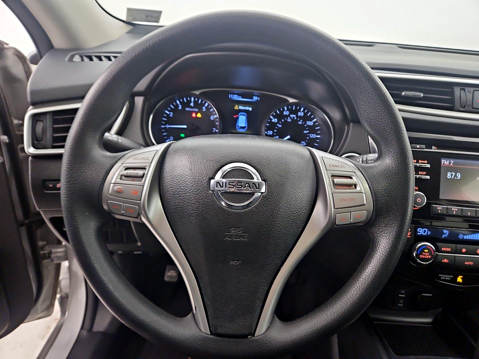 Thumbnail: 2016 Nissan Rogue - 10