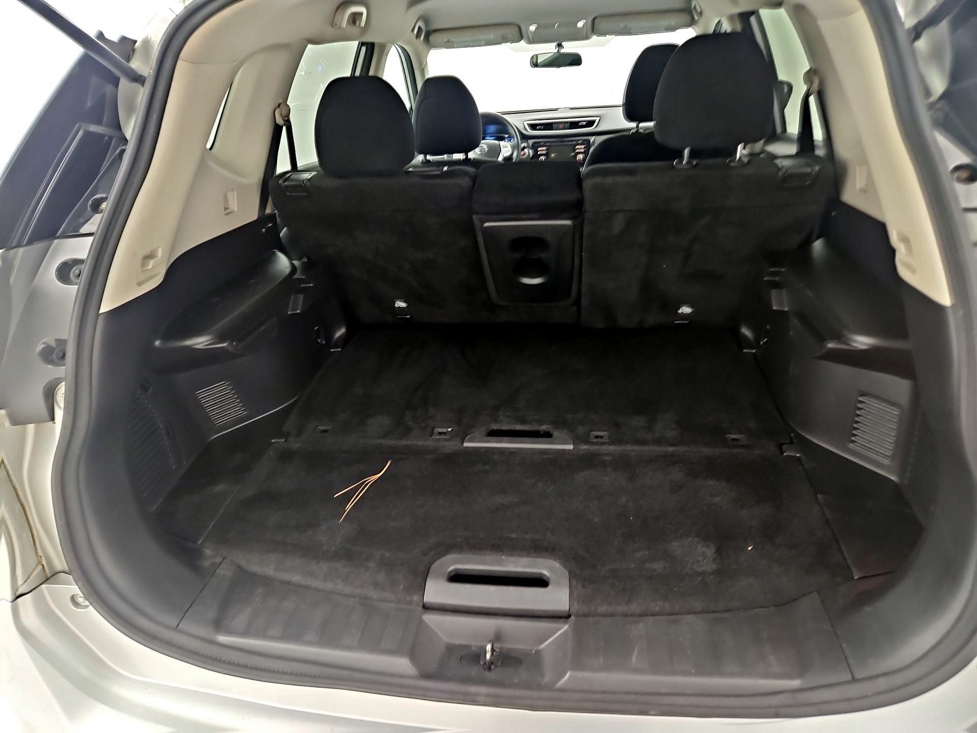 Thumbnail: 2016 Nissan Rogue - 20