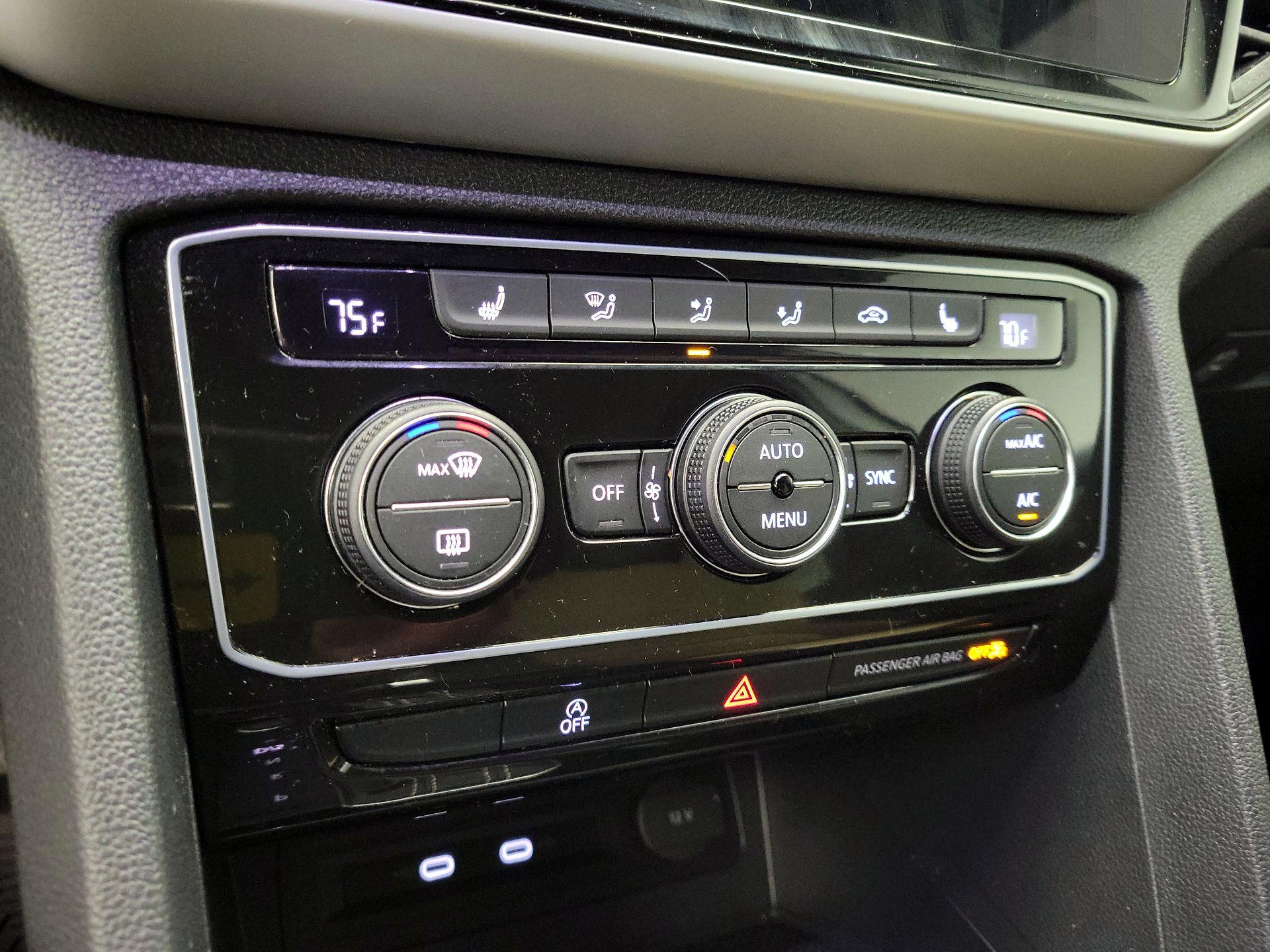 Thumbnail: 2023 Volkswagen Atlas - 15