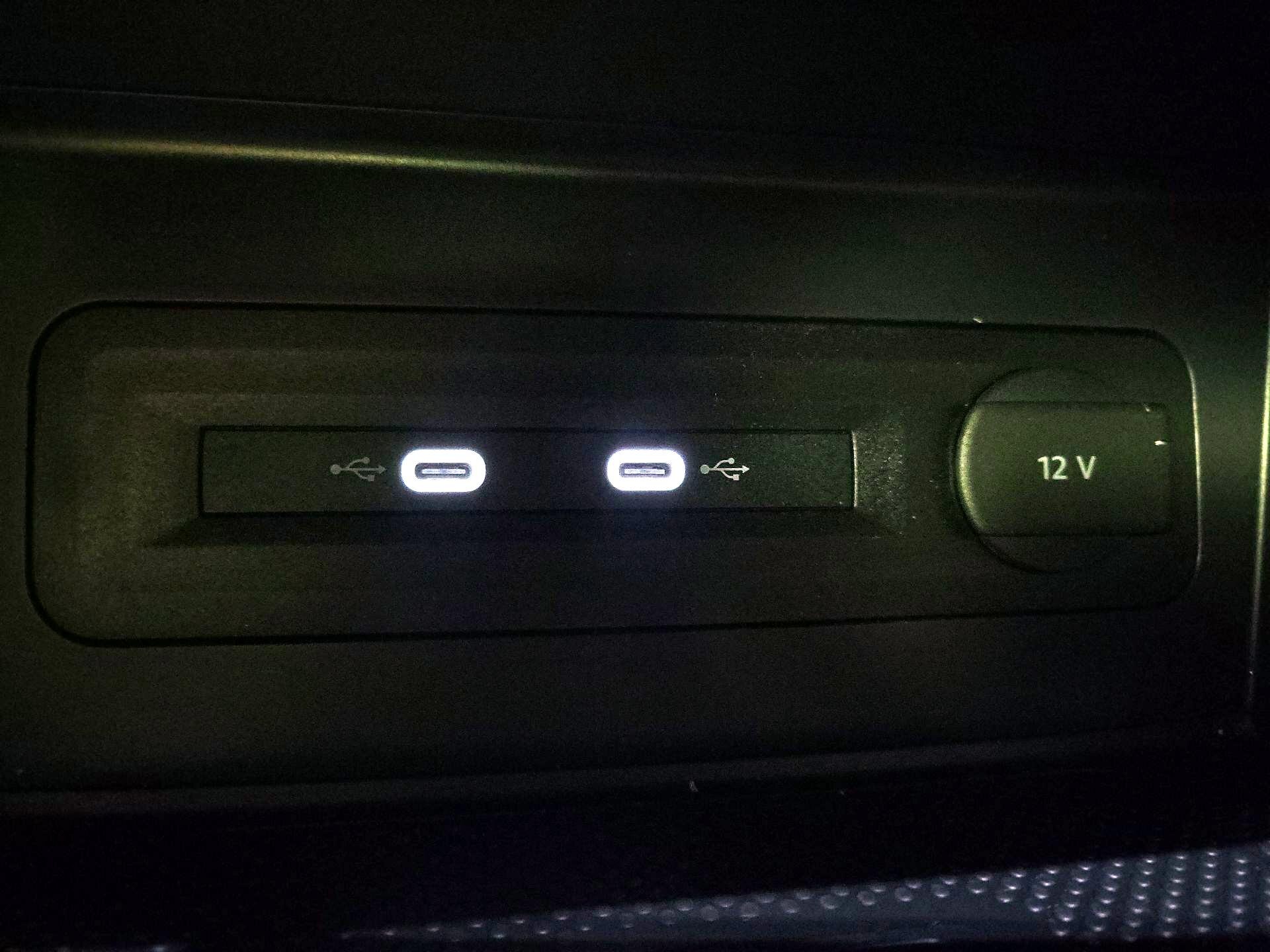 Thumbnail: 2023 Volkswagen Atlas - 17