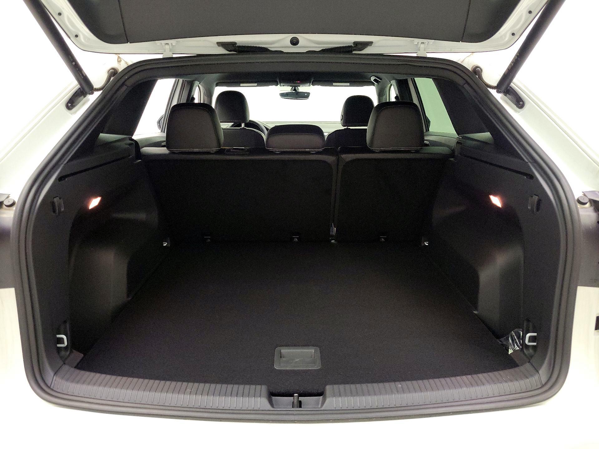 Thumbnail: 2023 Volkswagen Atlas - 19