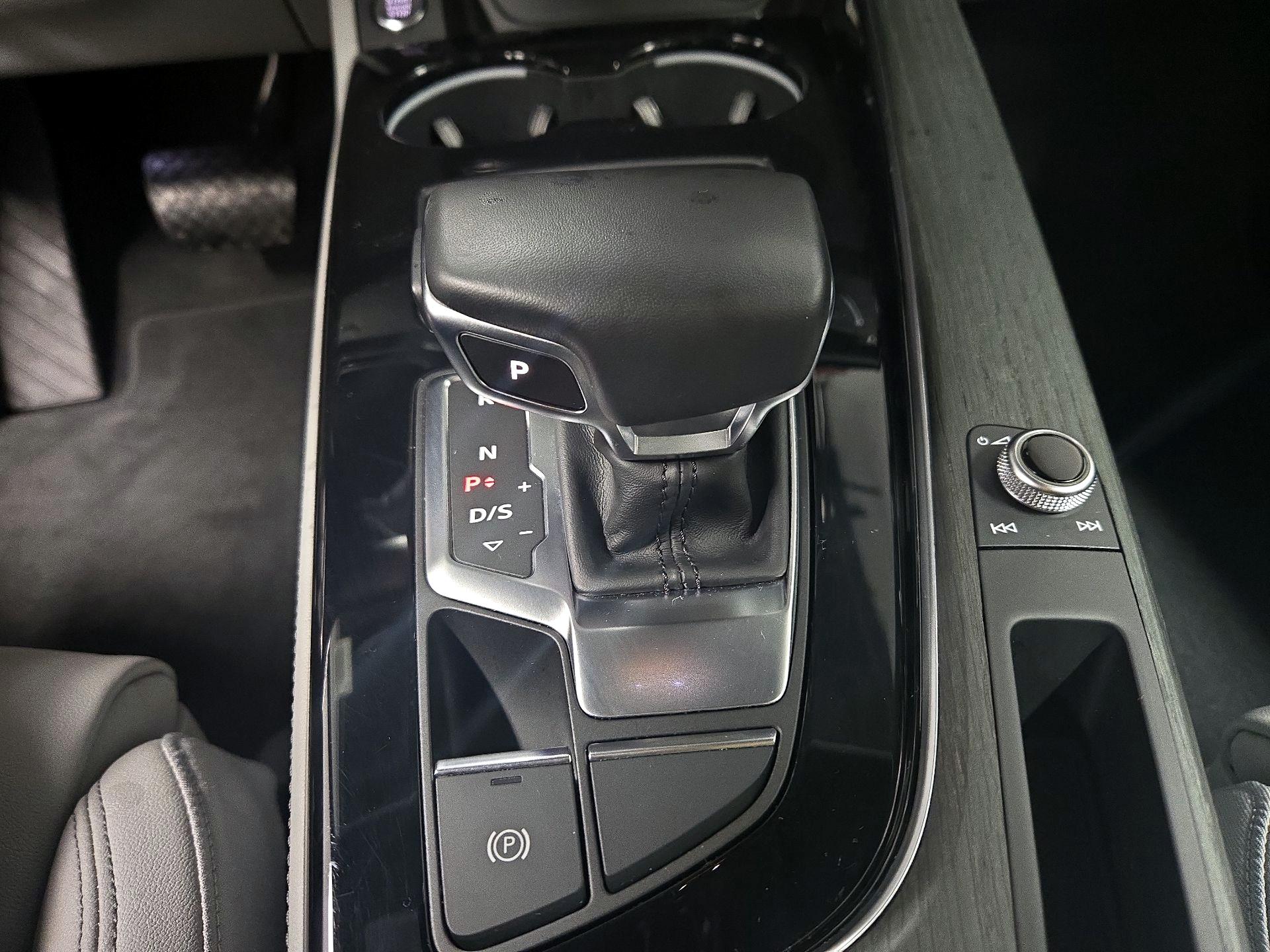 Thumbnail: 2022 Audi A4 - 18