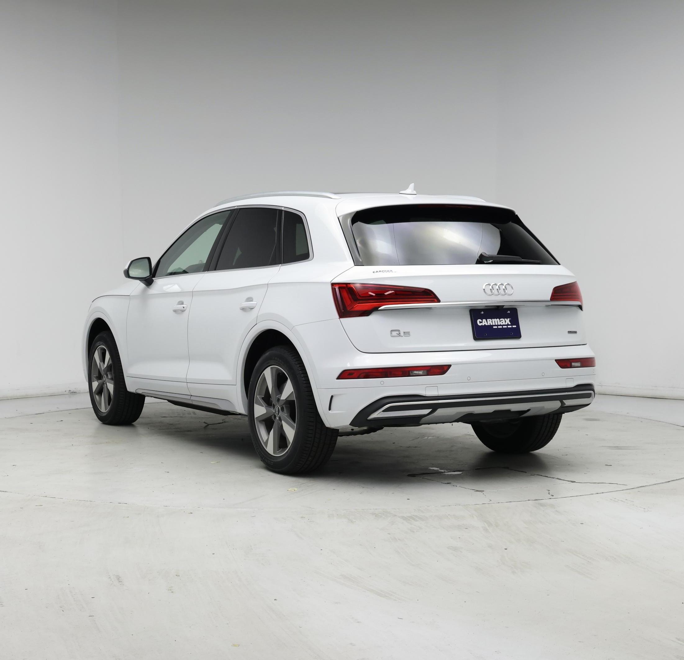 Thumbnail: 2022 Audi Q5 - 2