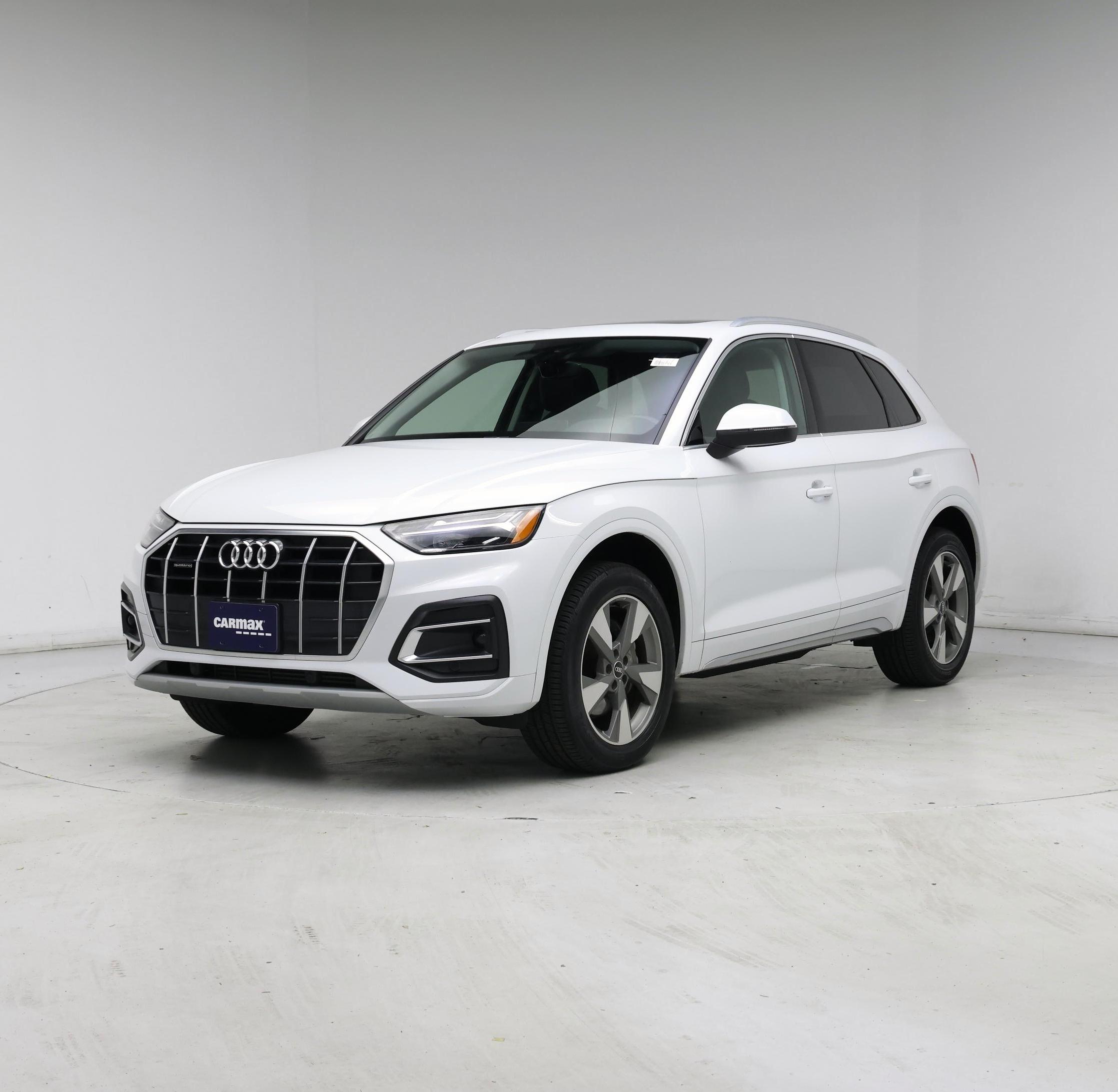 Thumbnail: 2022 Audi Q5 - 4