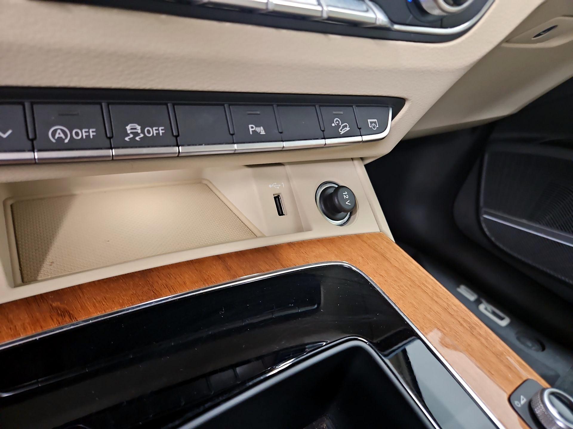 Thumbnail: 2022 Audi Q5 - 19