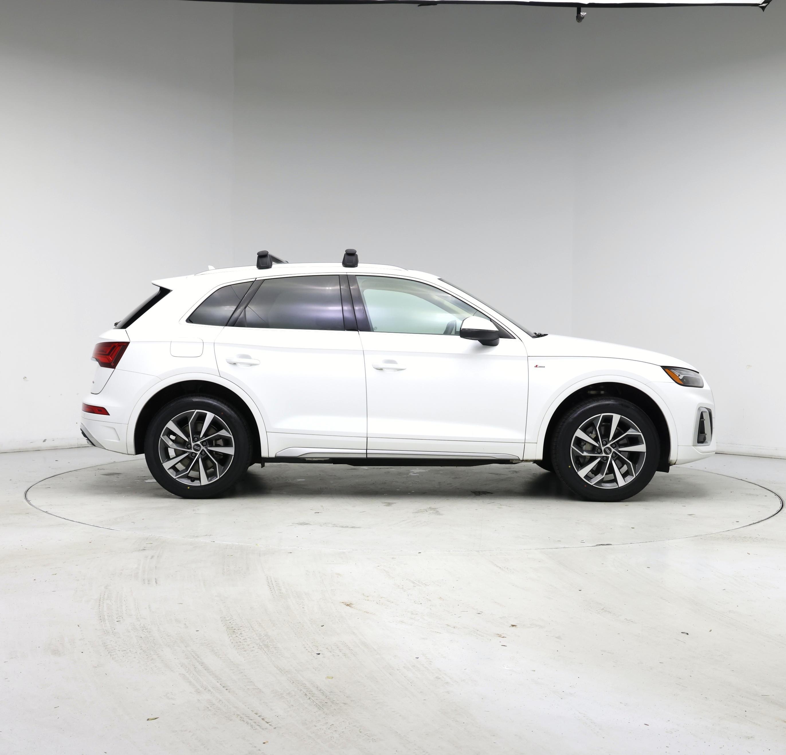 Thumbnail: 2022 Audi Q5 - 7