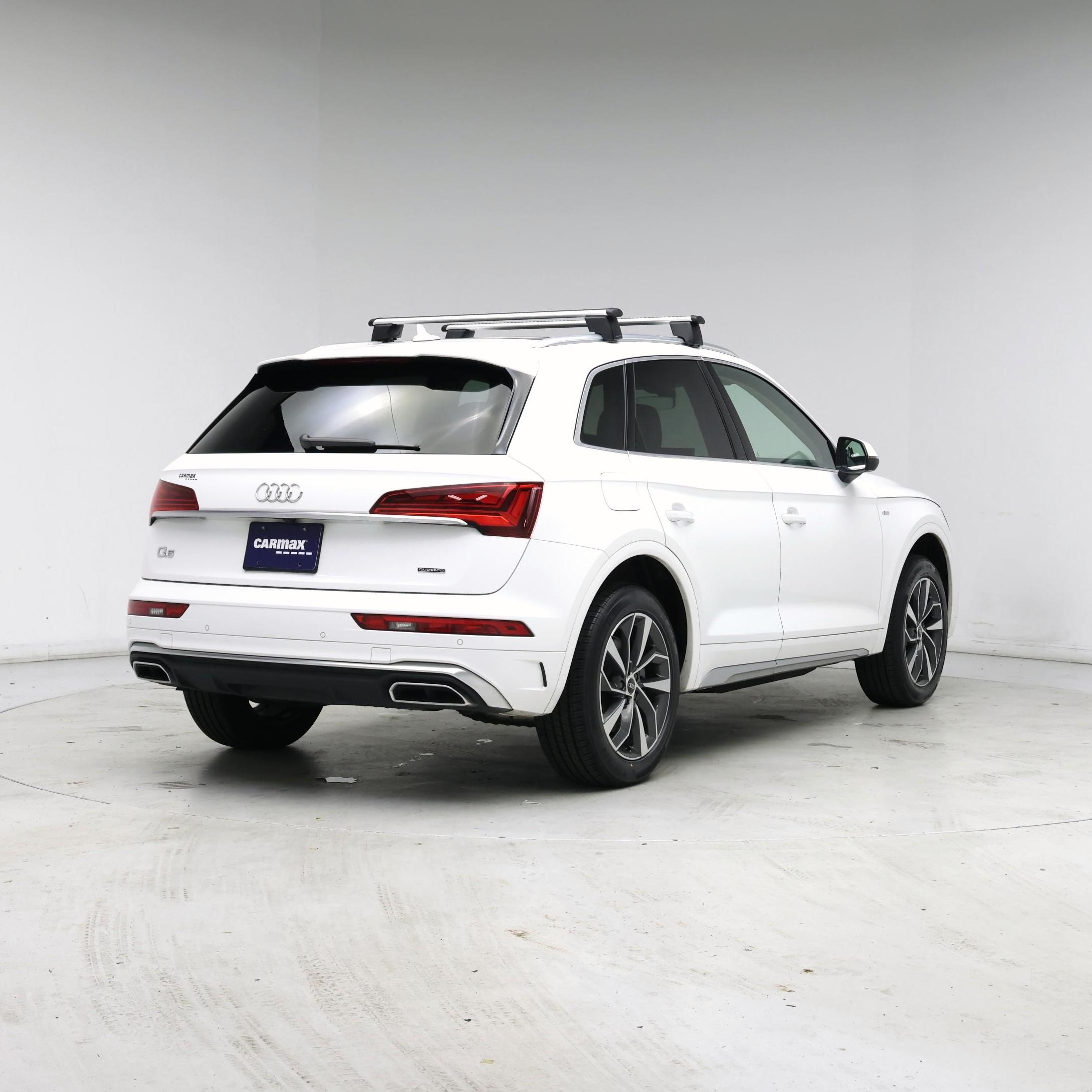 Thumbnail: 2022 Audi Q5 - 8