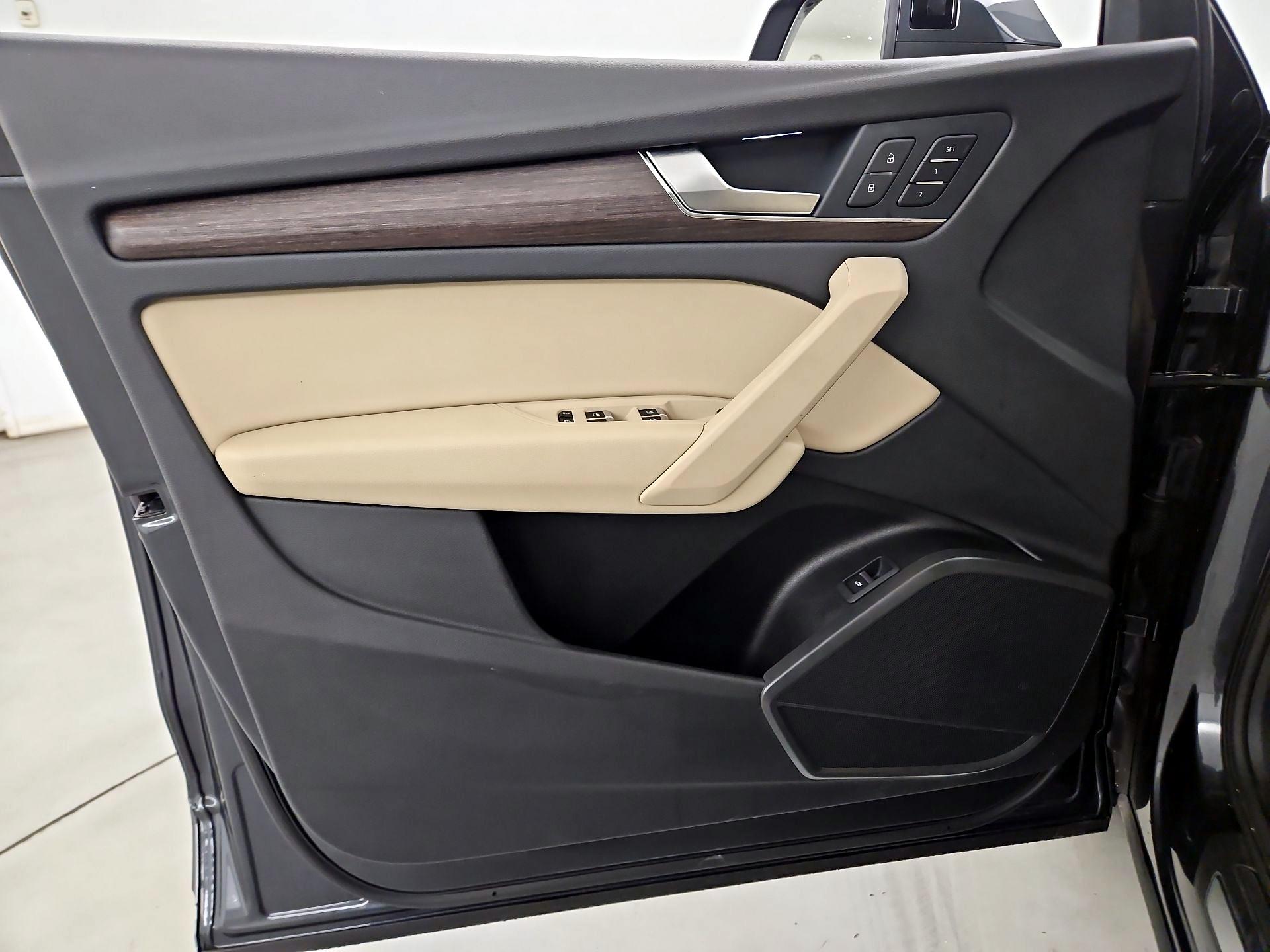 Thumbnail: 2024 Audi Q5 - 12