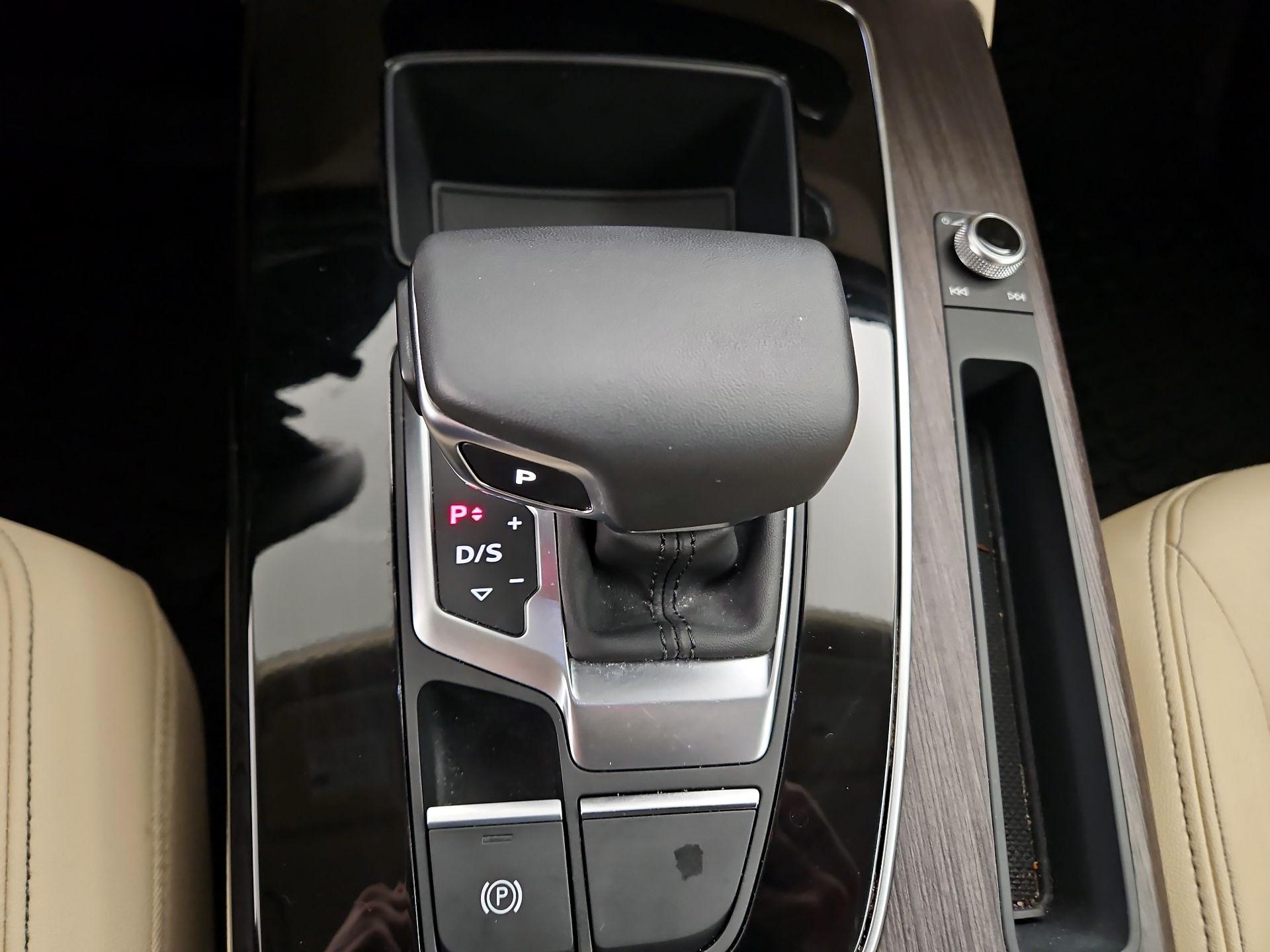 Thumbnail: 2024 Audi Q5 - 17