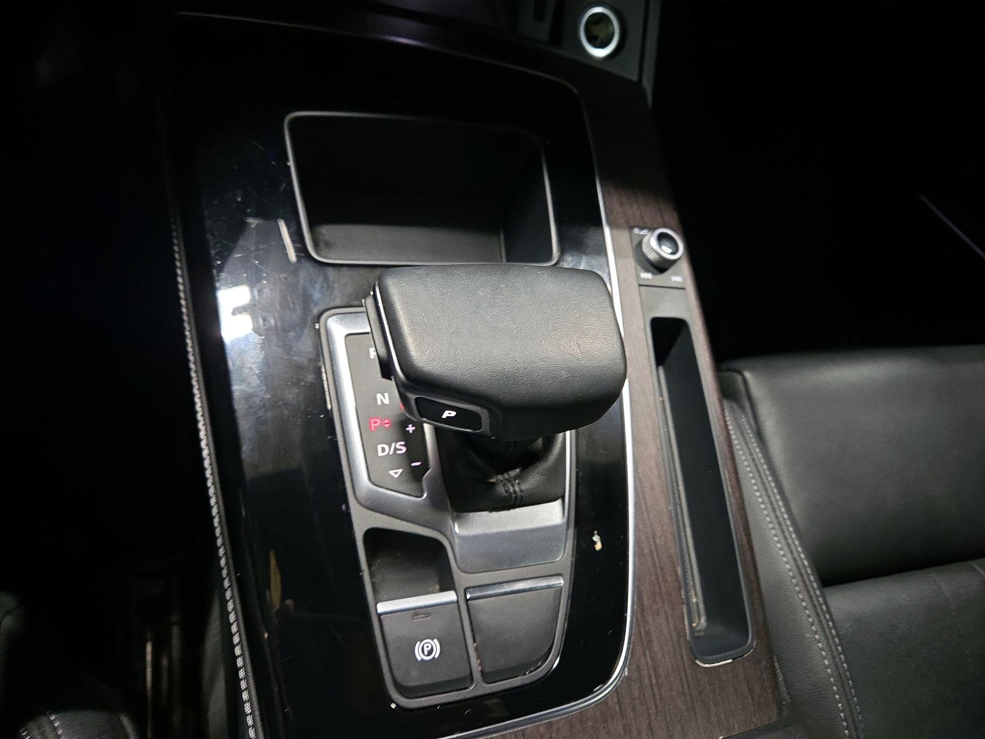 Thumbnail: 2022 Audi Q5 - 17