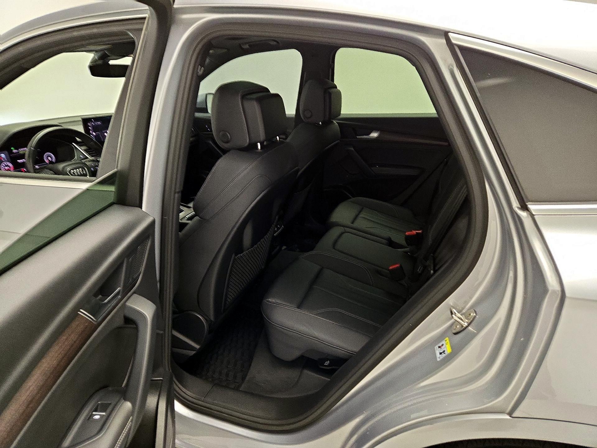 Thumbnail: 2022 Audi Q5 - 20