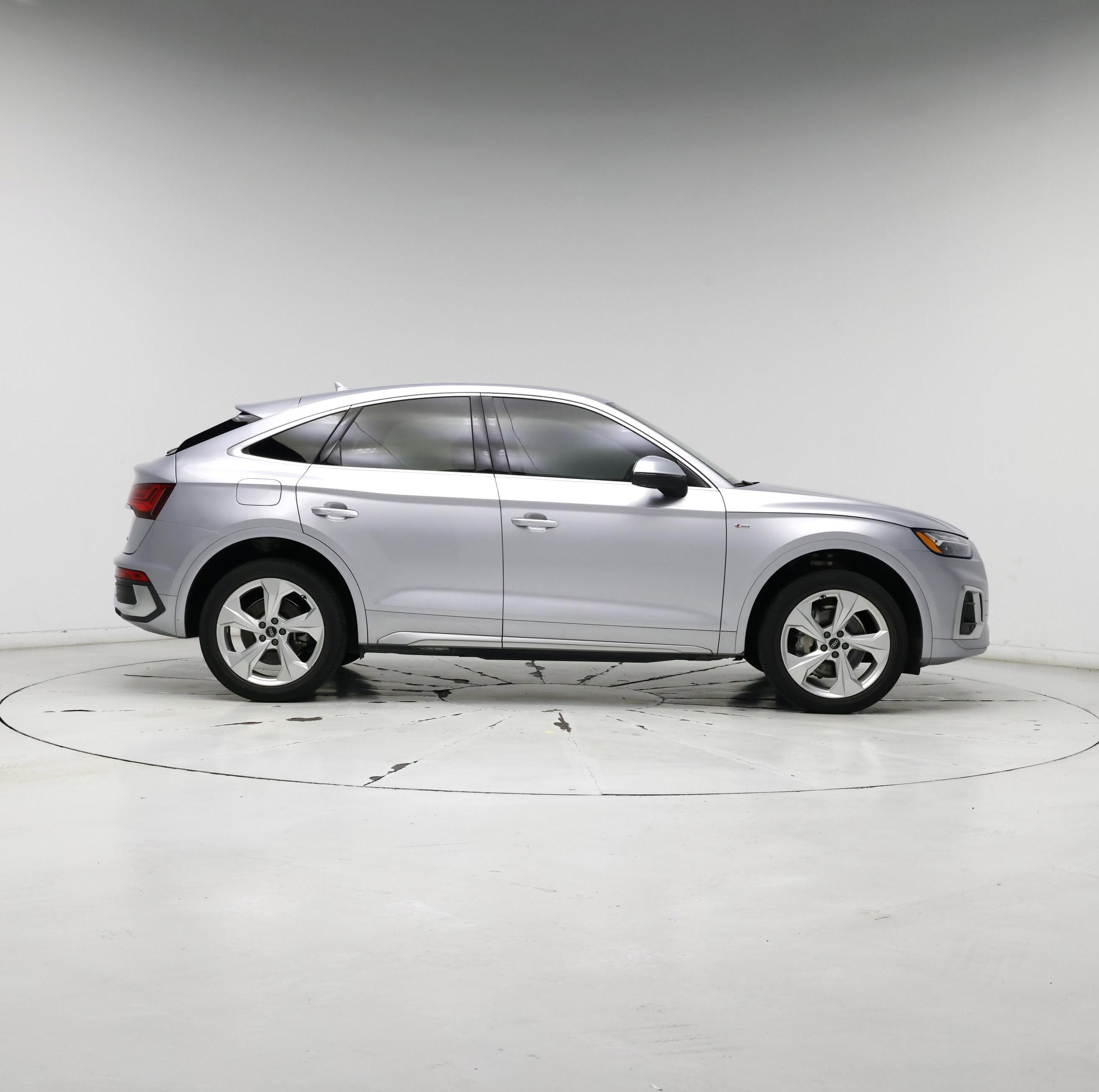 Thumbnail: 2022 Audi Q5 - 7