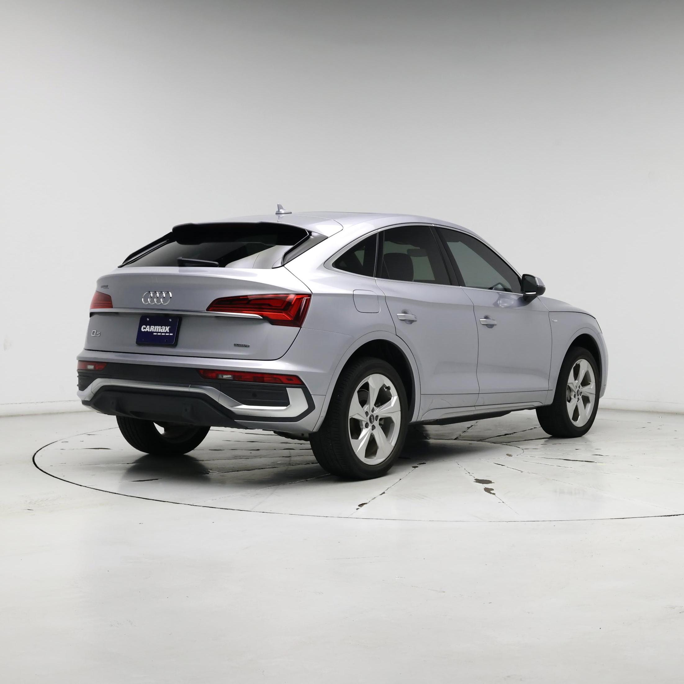 Thumbnail: 2022 Audi Q5 - 8