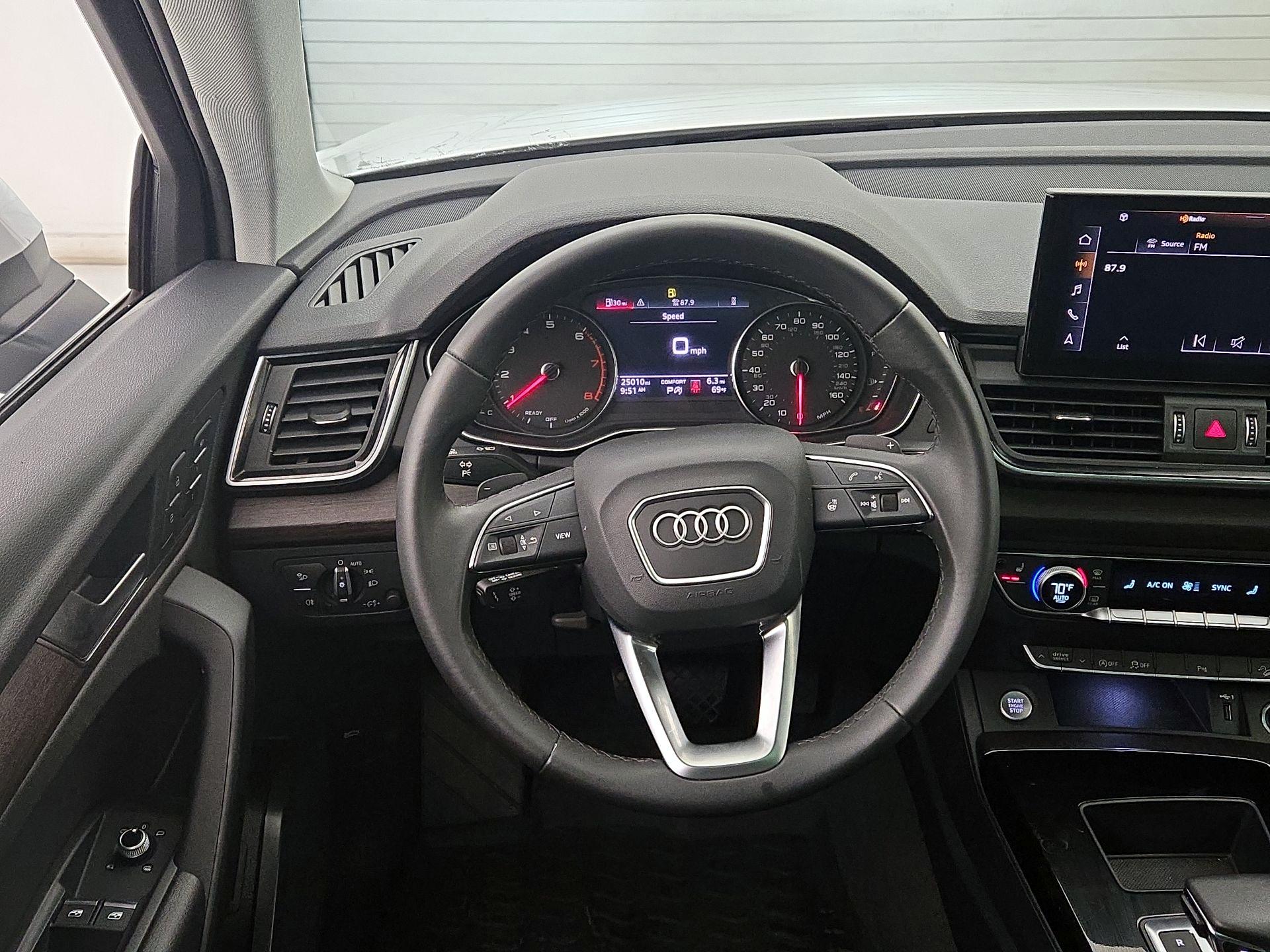 Thumbnail: 2022 Audi Q5 - 10