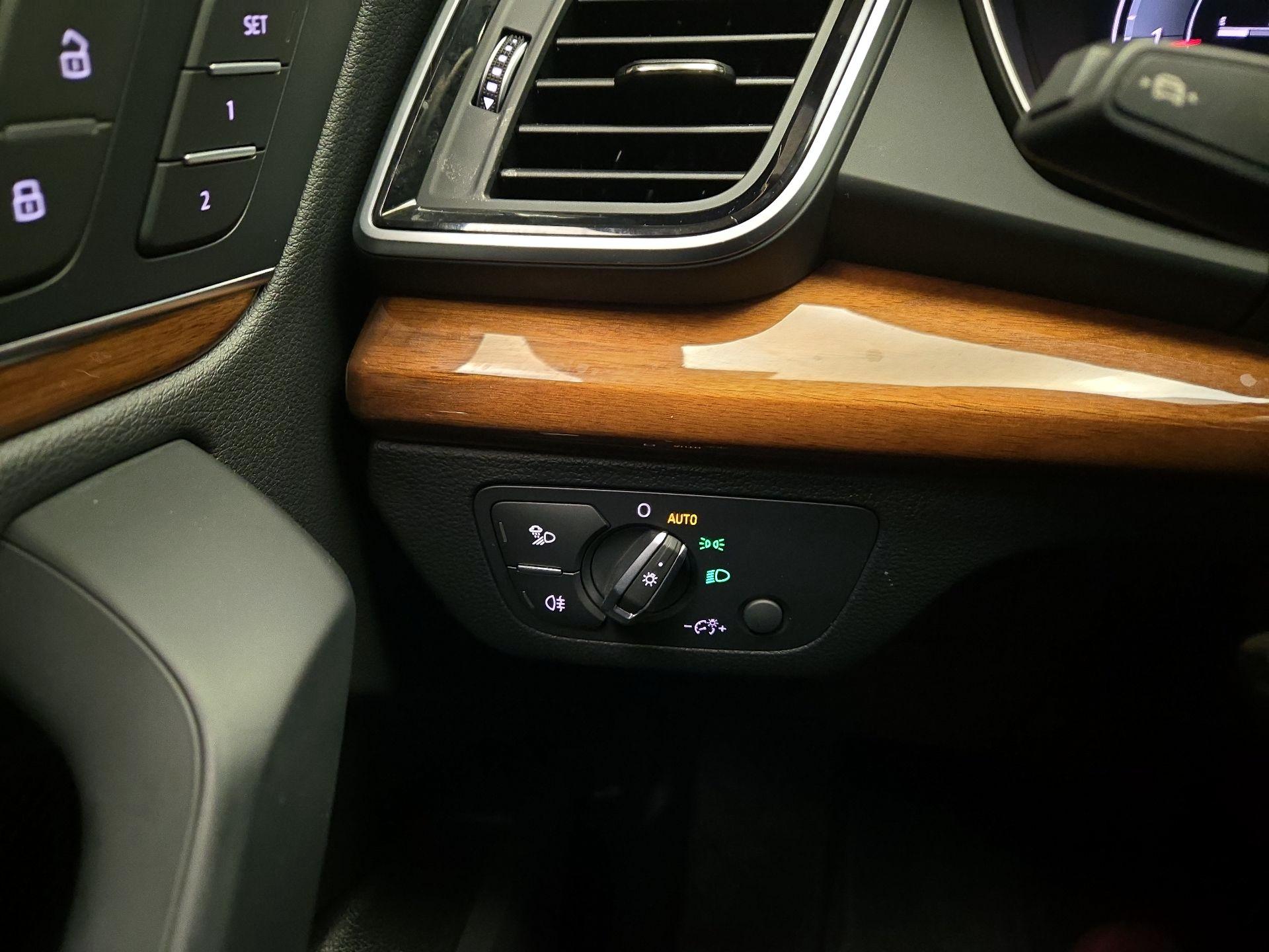 Thumbnail: 2023 Audi Q5 - 13