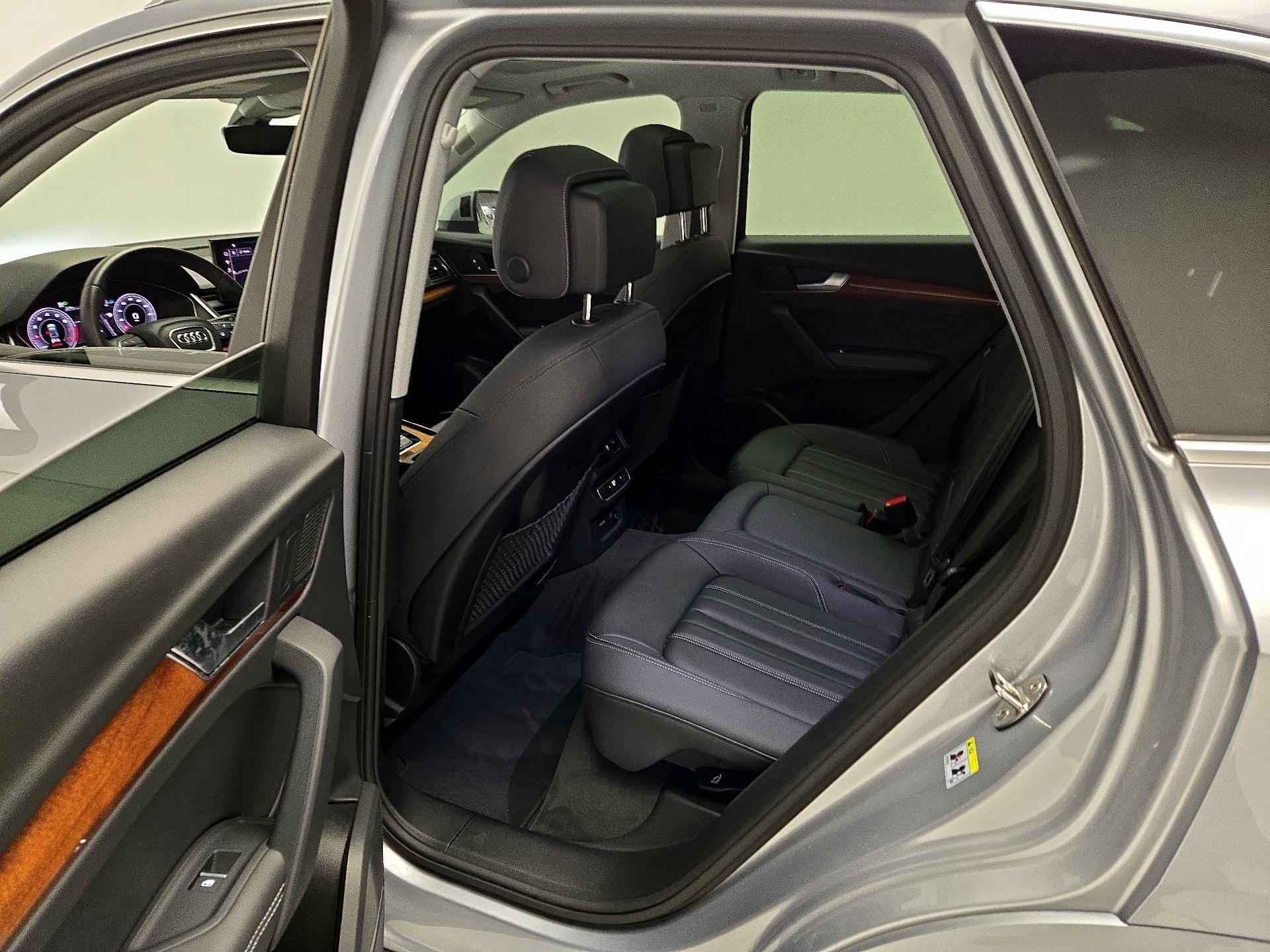 Thumbnail: 2023 Audi Q5 - 20