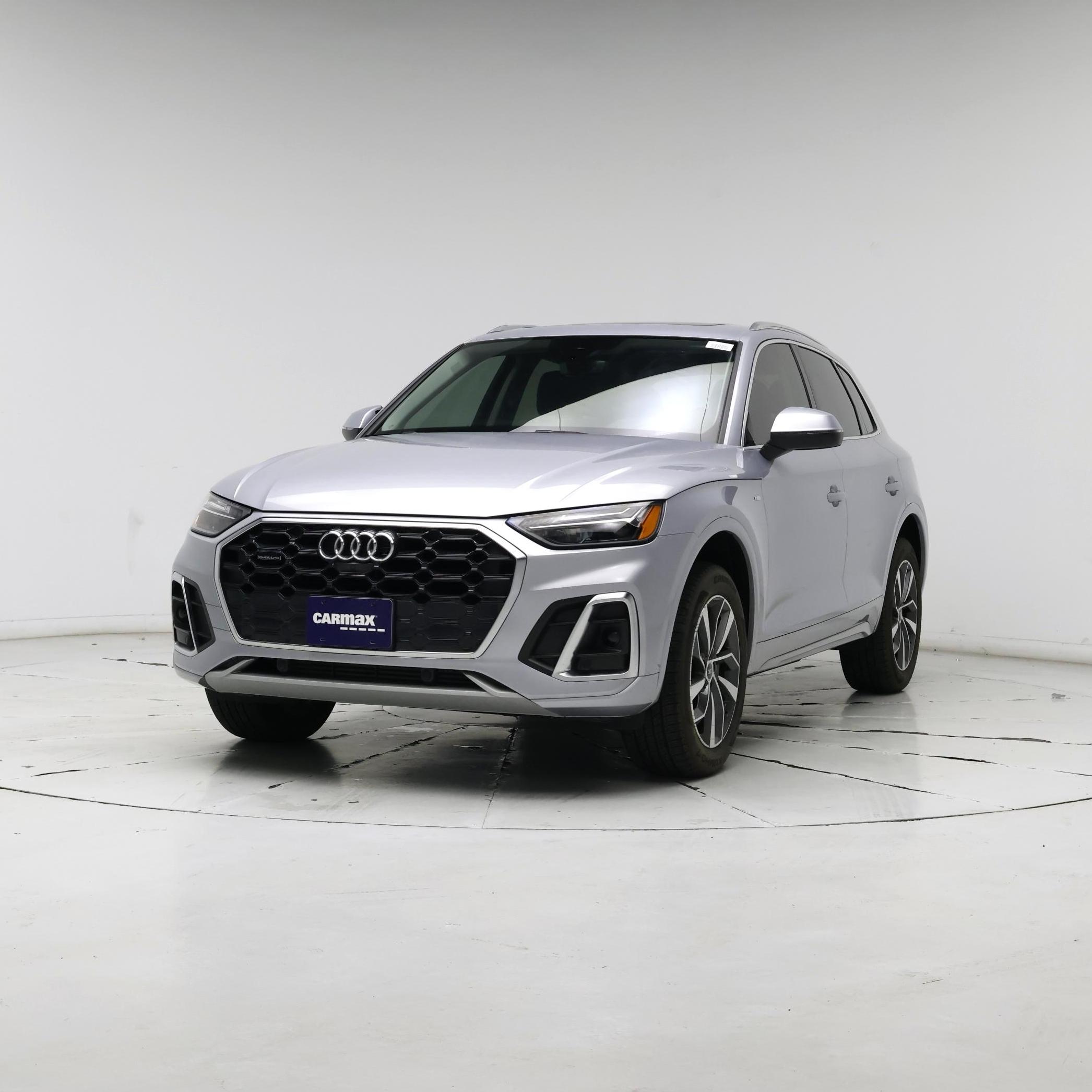 Thumbnail: 2023 Audi Q5 - 4