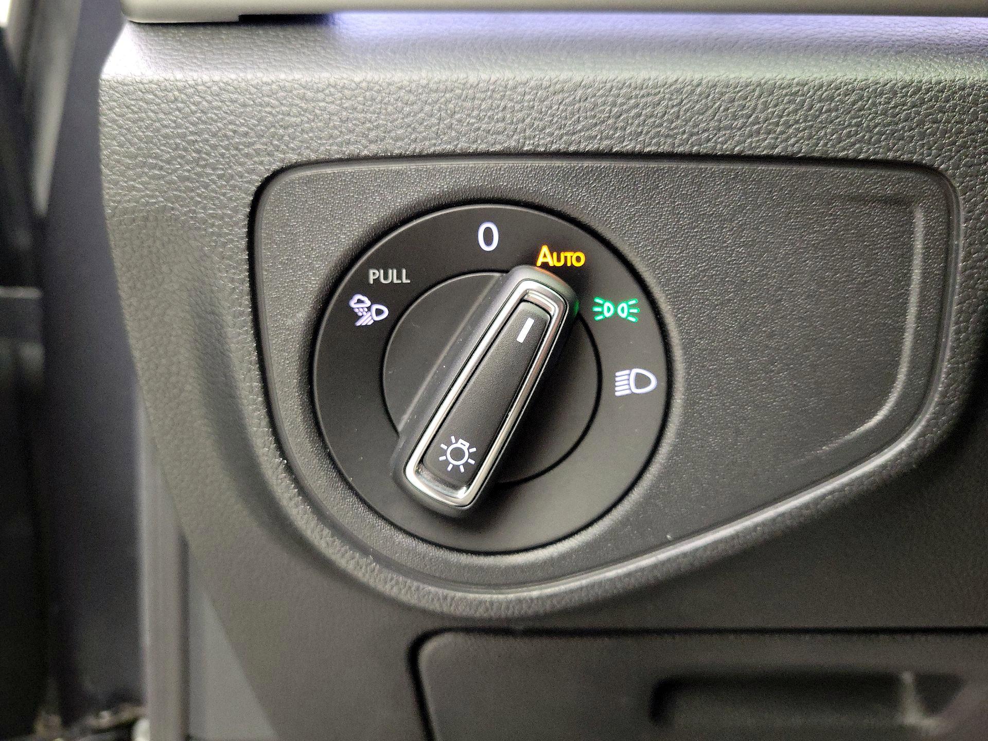 Thumbnail: 2023 Volkswagen Atlas - 11