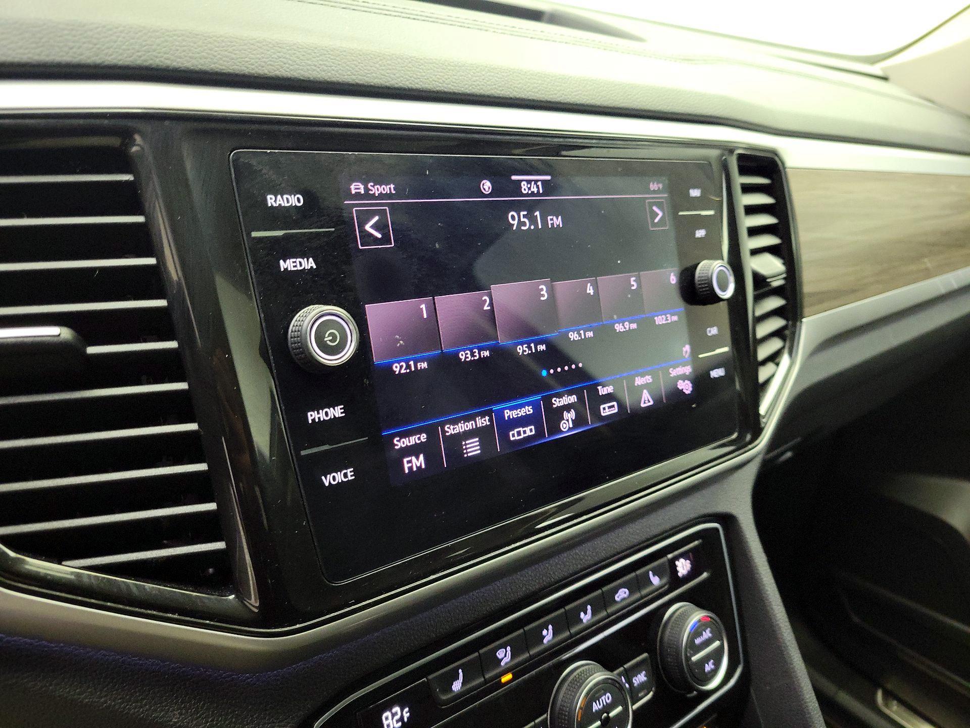 Thumbnail: 2023 Volkswagen Atlas - 13