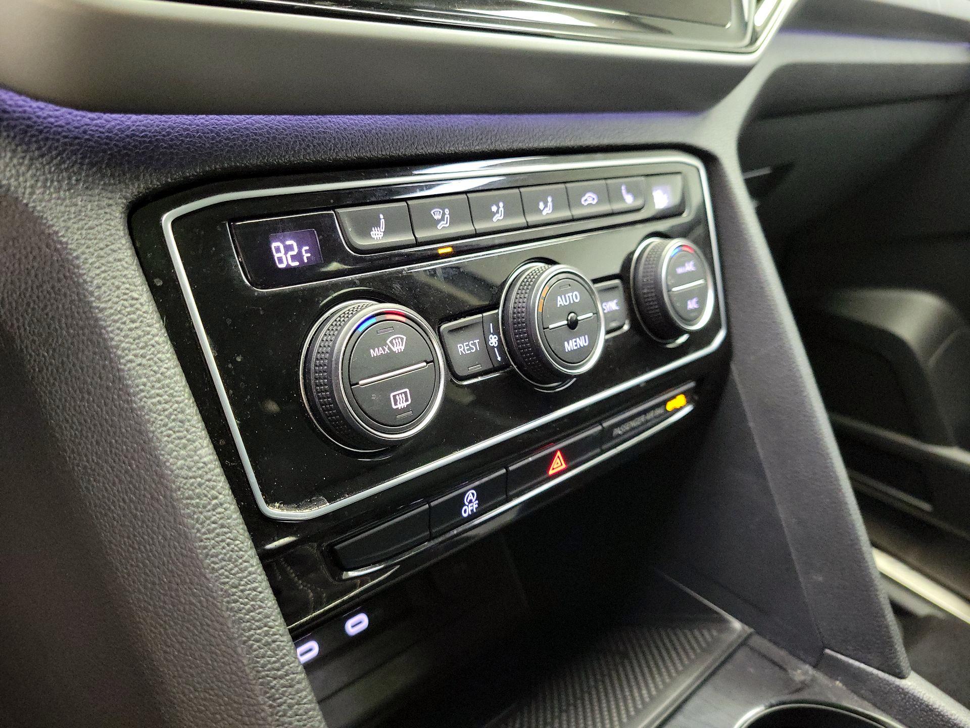 Thumbnail: 2023 Volkswagen Atlas - 14