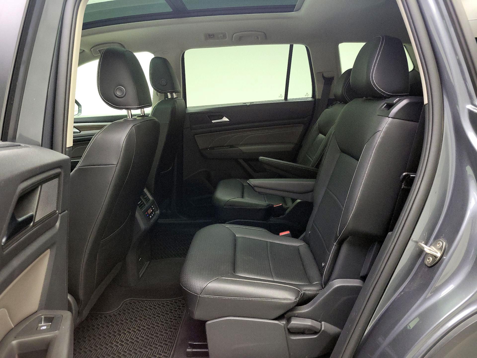 Thumbnail: 2023 Volkswagen Atlas - 18