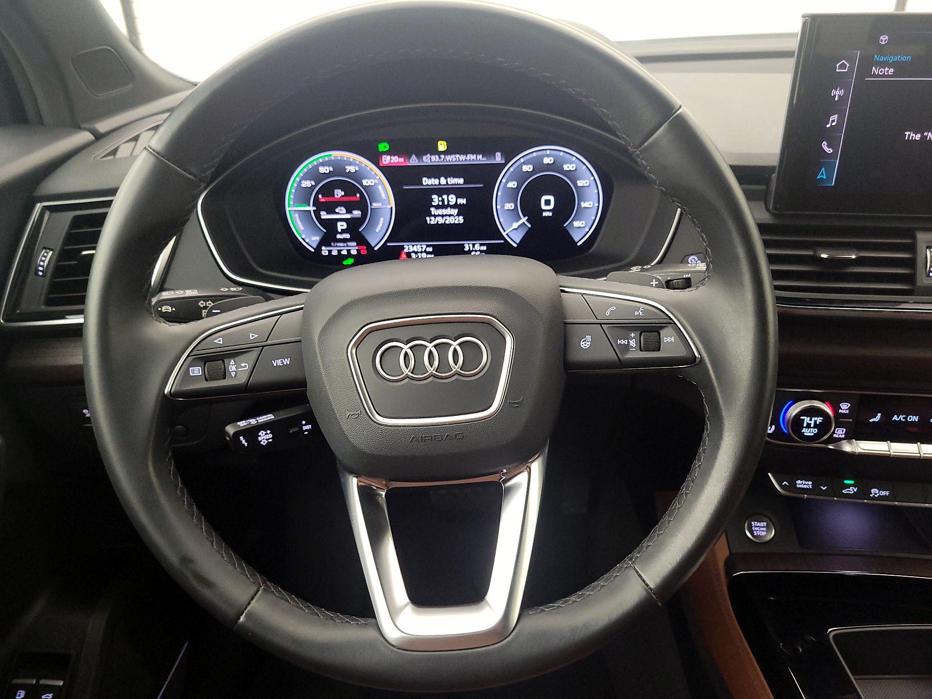 Thumbnail: 2023 Audi Q5 - 10