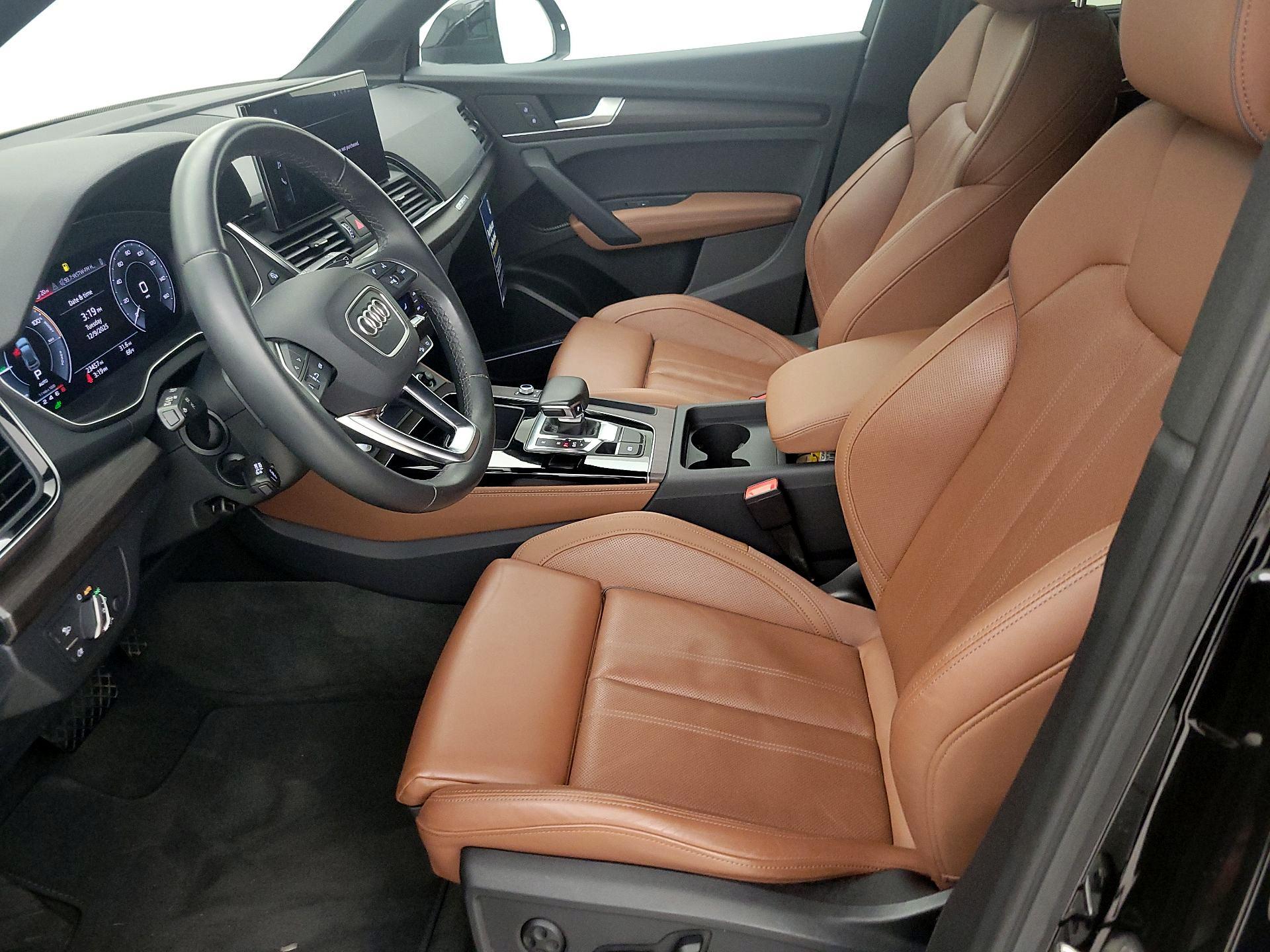 Thumbnail: 2023 Audi Q5 - 11