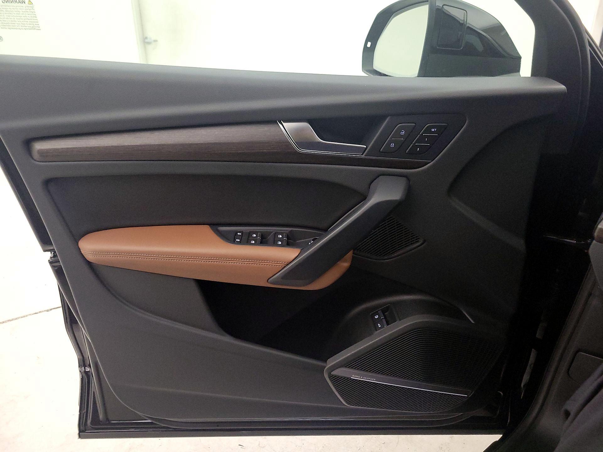 Thumbnail: 2023 Audi Q5 - 12