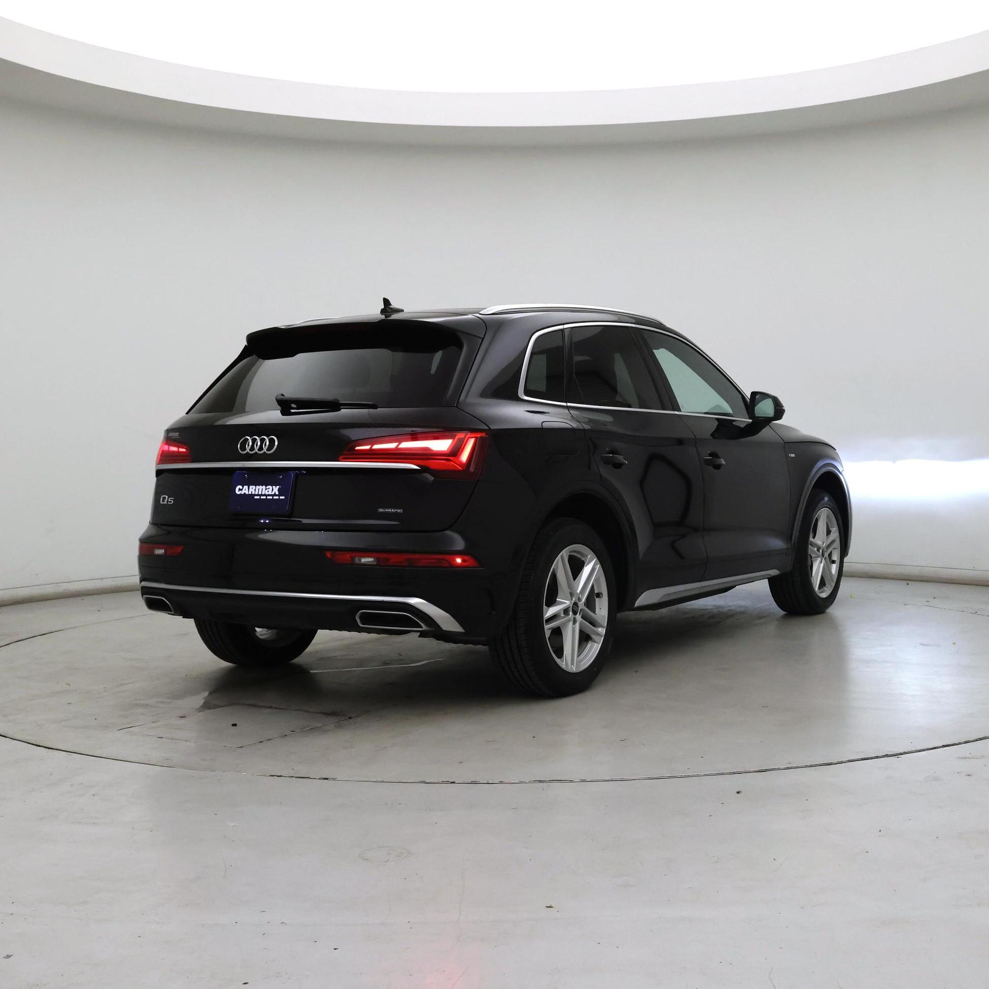 Thumbnail: 2023 Audi Q5 - 8