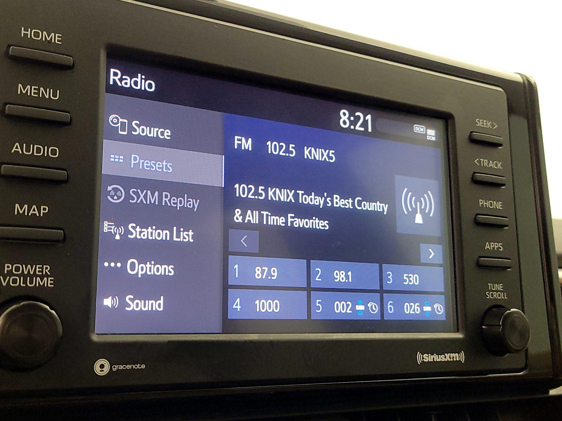 Thumbnail: 2022 Toyota RAV4 - 15