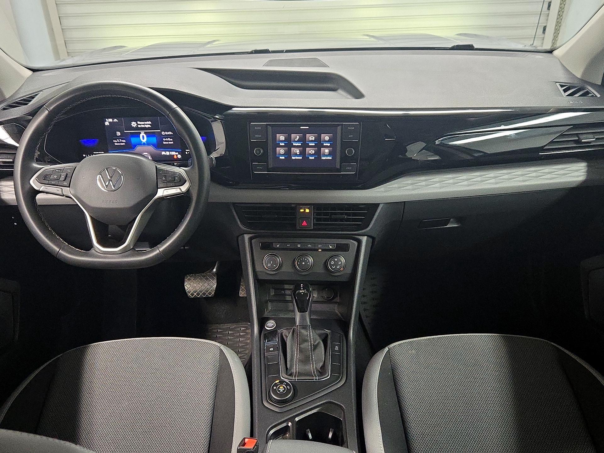 Thumbnail: 2022 Volkswagen Taos - 9