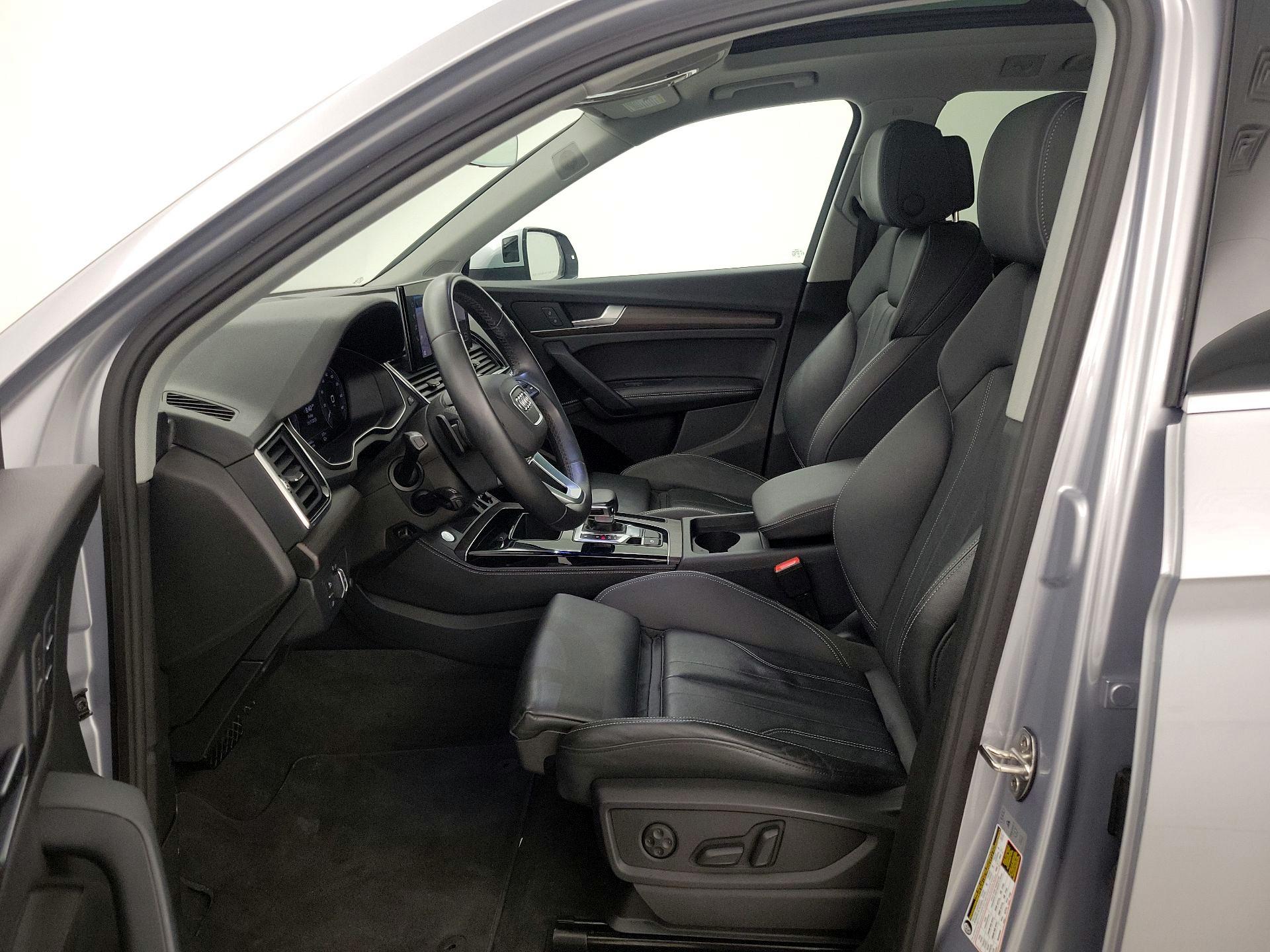 Thumbnail: 2023 Audi Q5 - 11