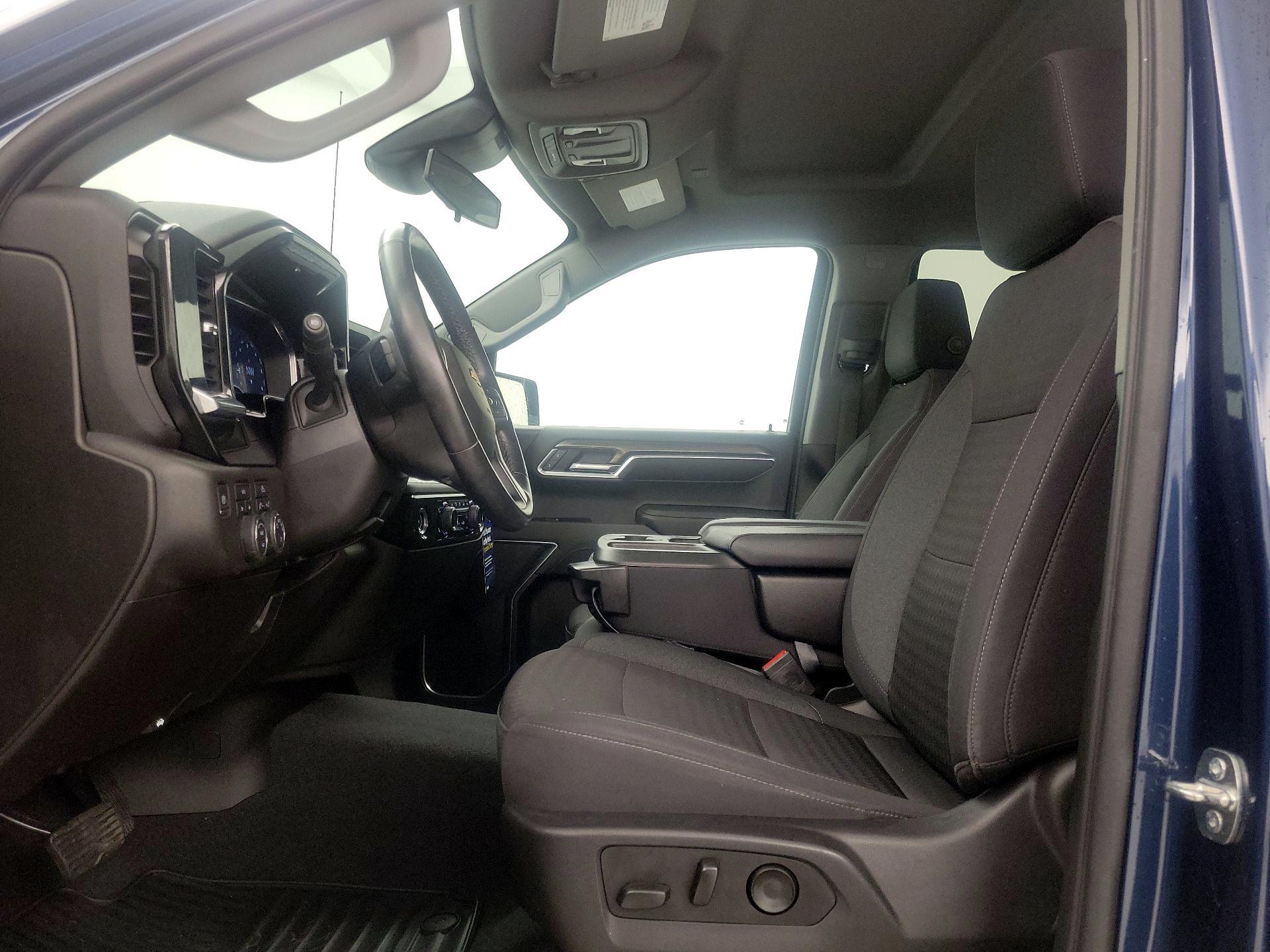 Thumbnail: 2022 Chevrolet Silverado 1500 - 11