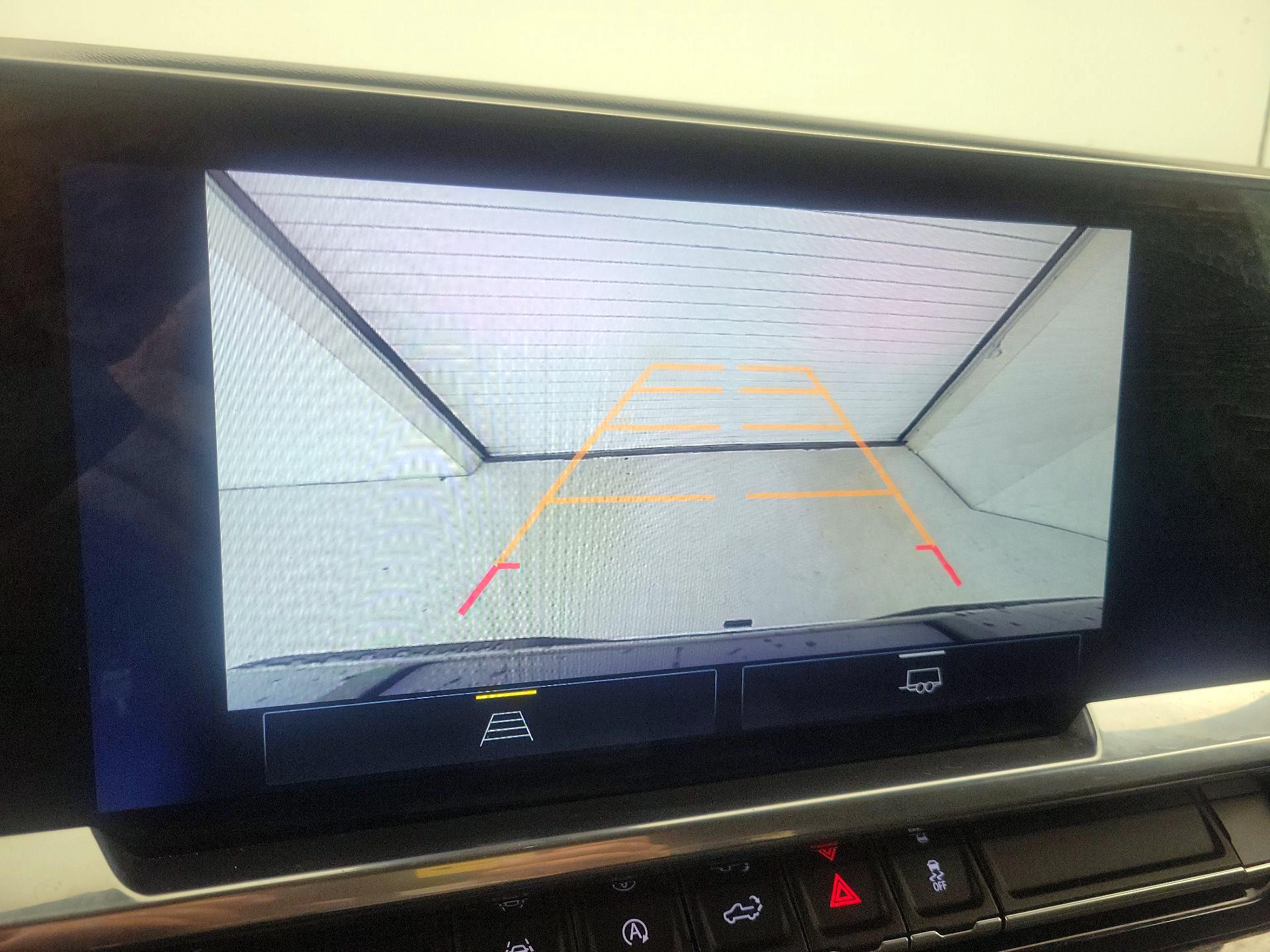 Thumbnail: 2022 Chevrolet Silverado 1500 - 14