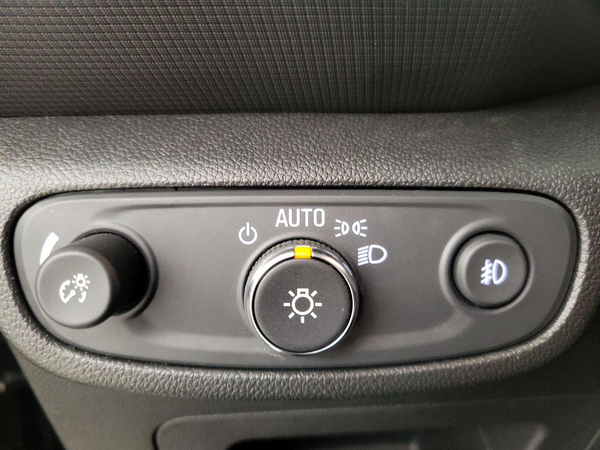 Thumbnail: 2023 Chevrolet TrailBlazer - 13