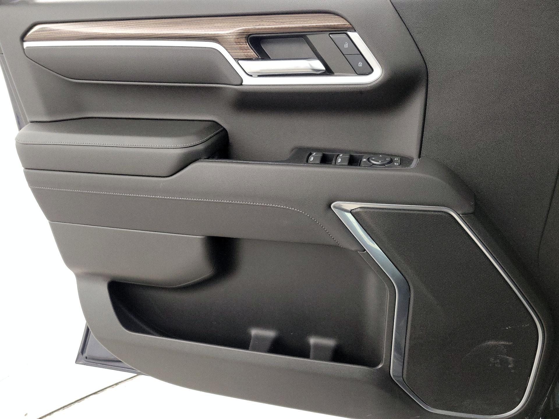 Thumbnail: 2022 Chevrolet Silverado 1500 - 12