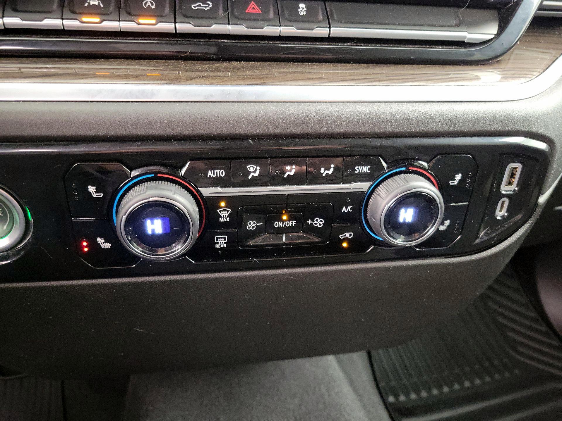 Thumbnail: 2022 Chevrolet Silverado 1500 - 16