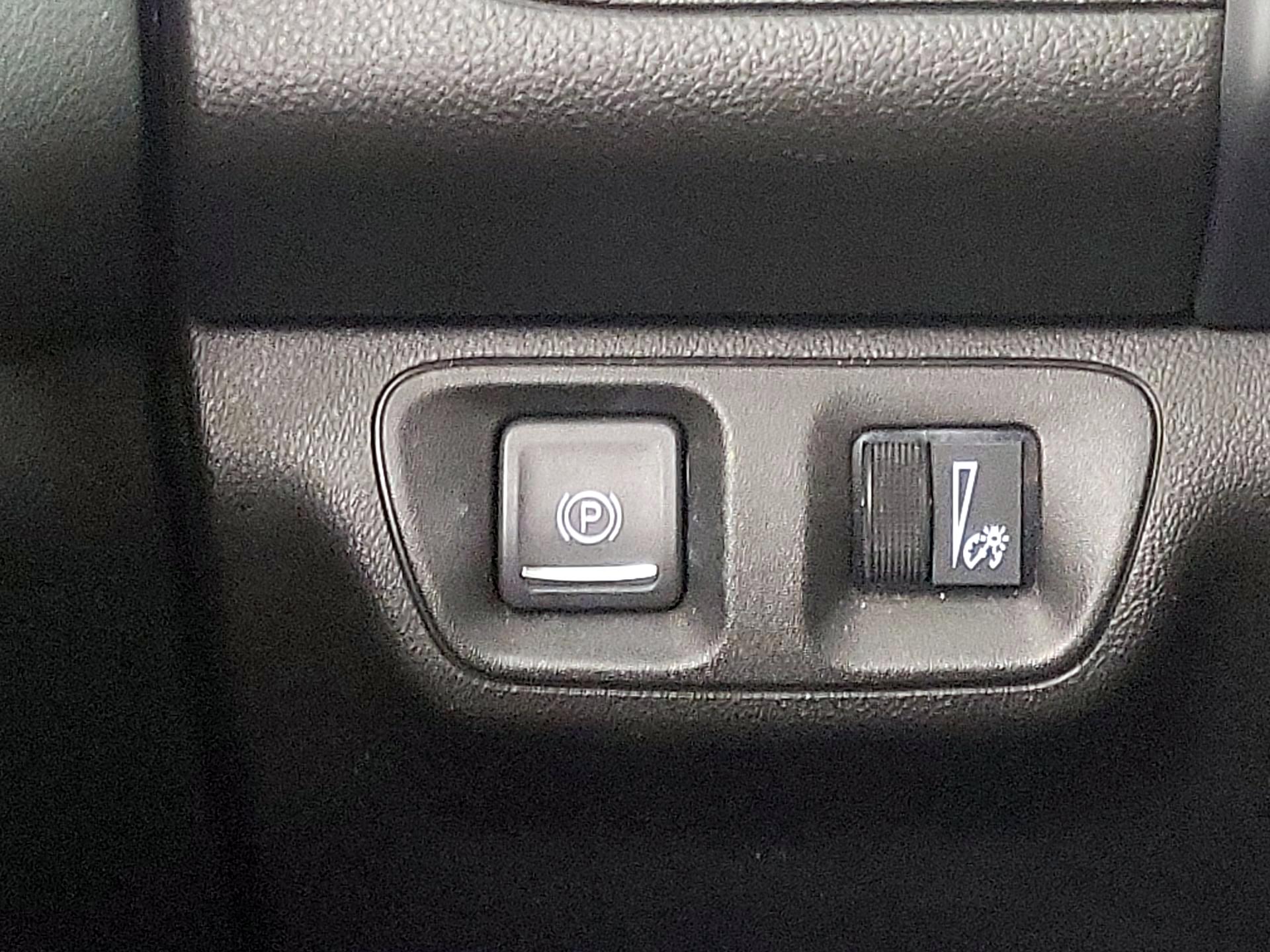 Thumbnail: 2022 GMC Acadia - 13