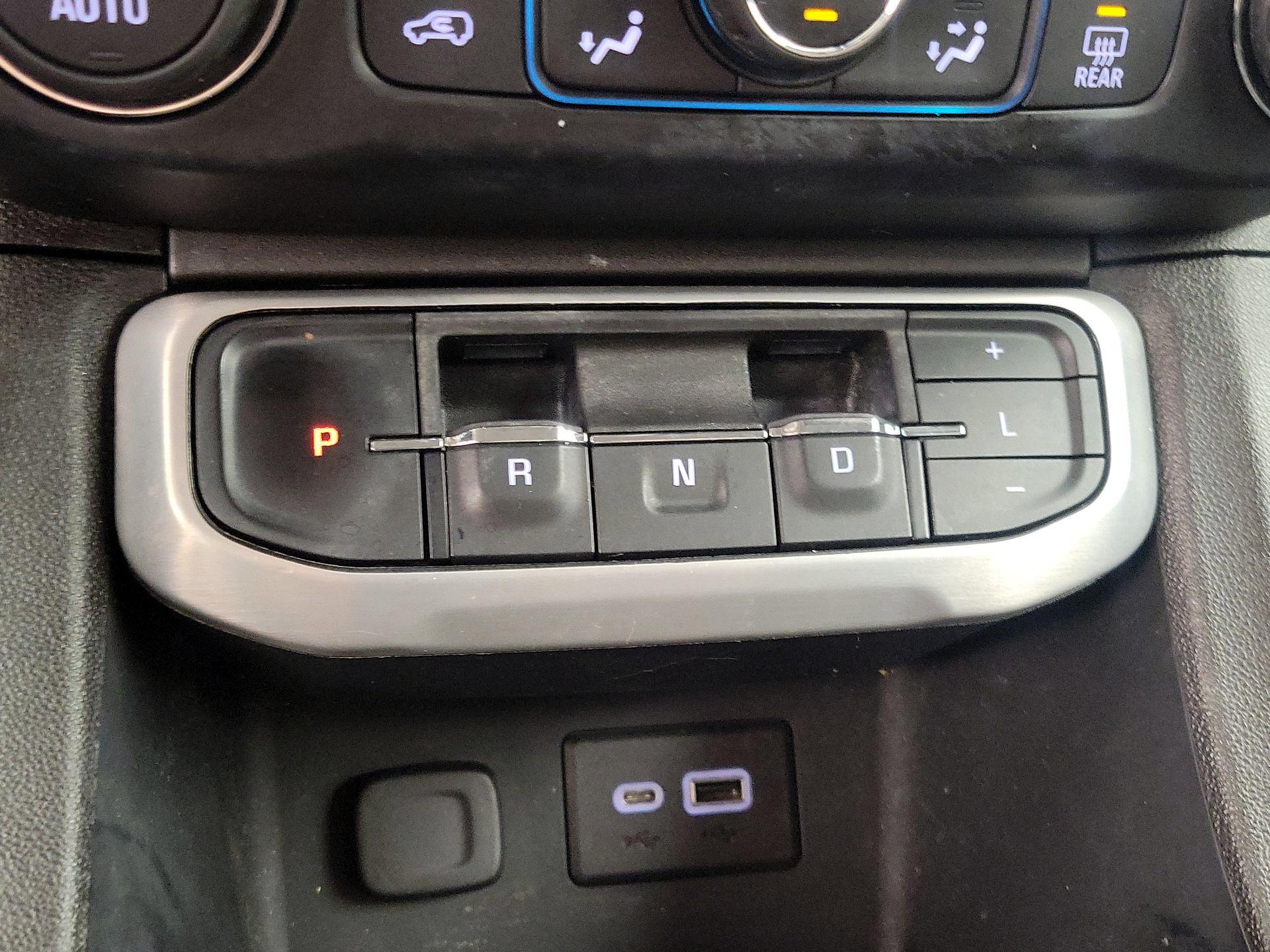 Thumbnail: 2022 GMC Acadia - 17