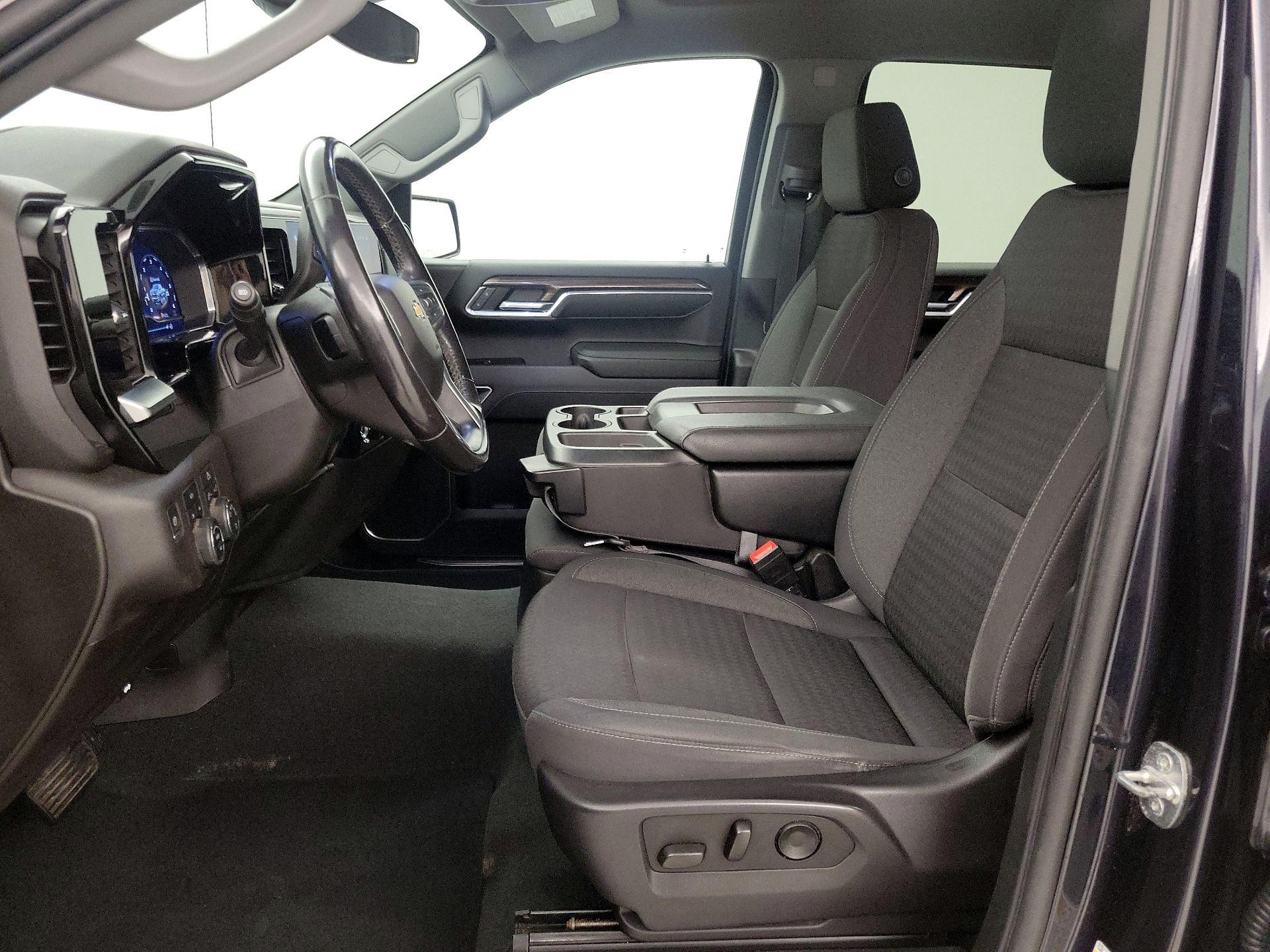 Thumbnail: 2022 Chevrolet Silverado 1500 - 11